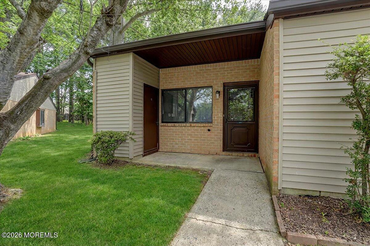 239 Medford Court A Image 2