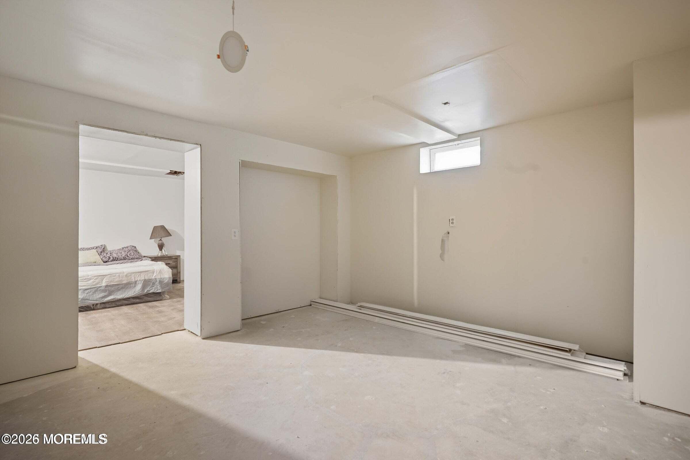 12 Risa Benjamin Way, Freehold, NJ, 07728 image 25