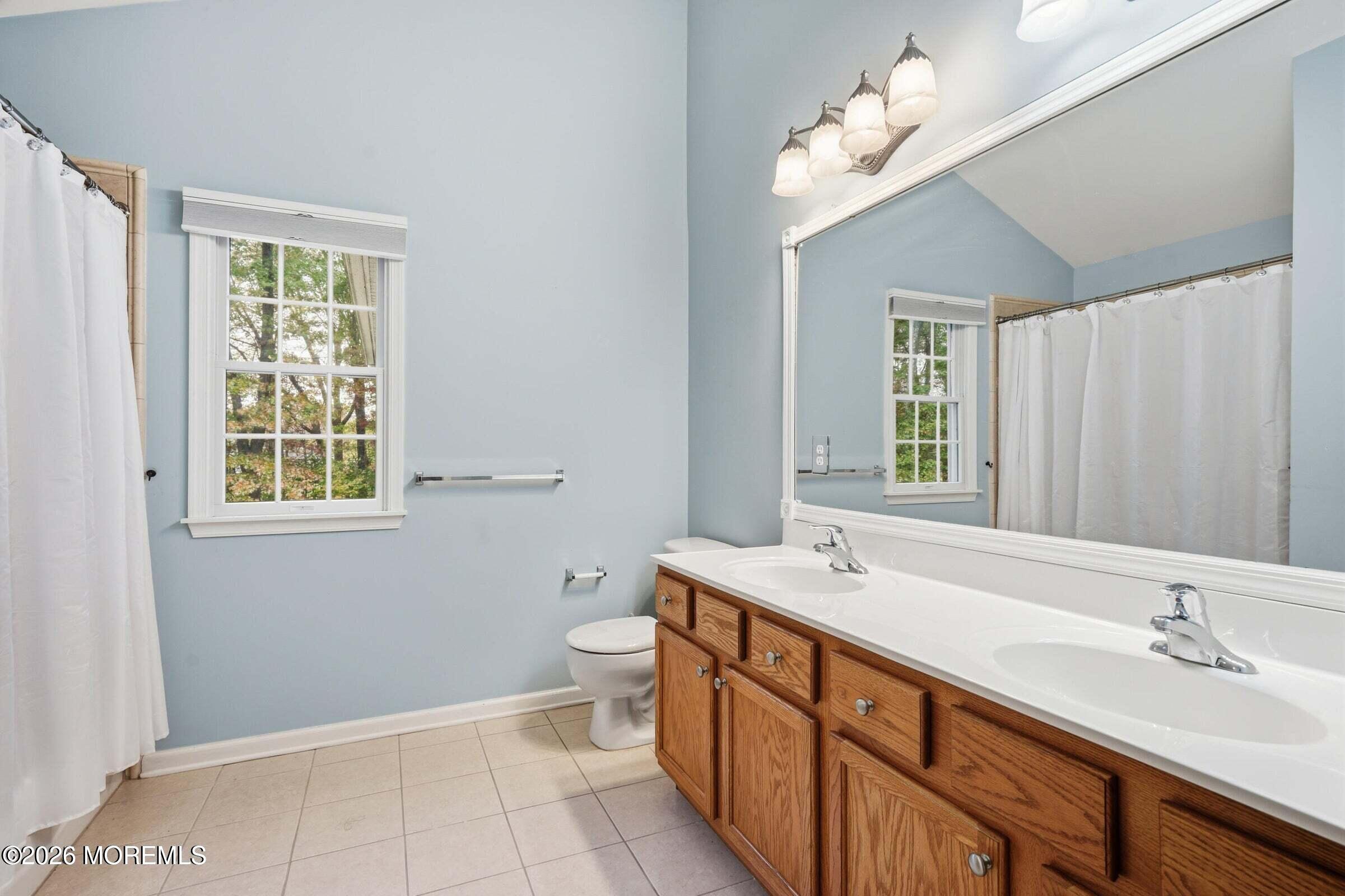 12 Risa Benjamin Way, Freehold, NJ, 07728 image 24