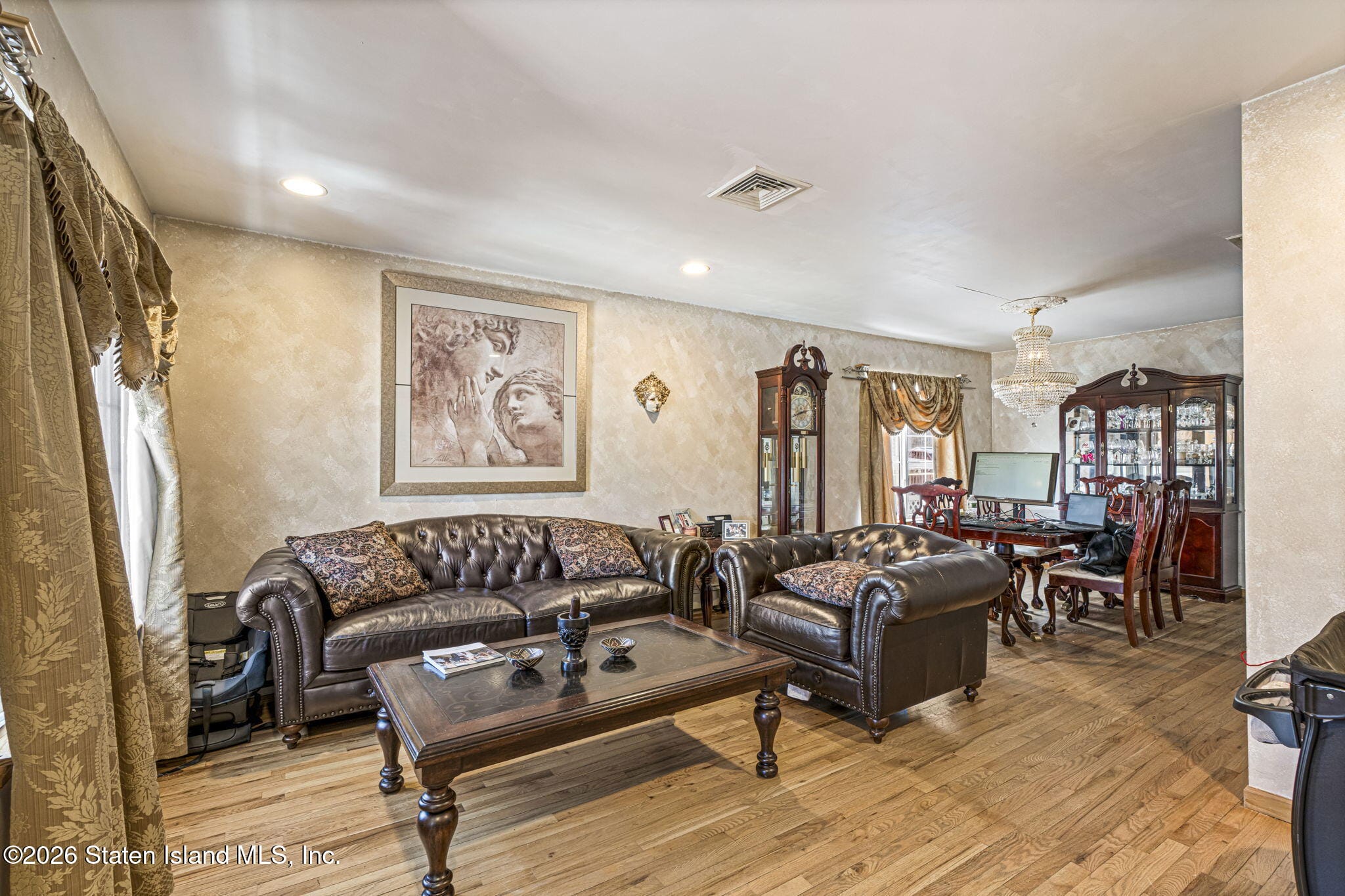 53 Weed Avenue Image 2