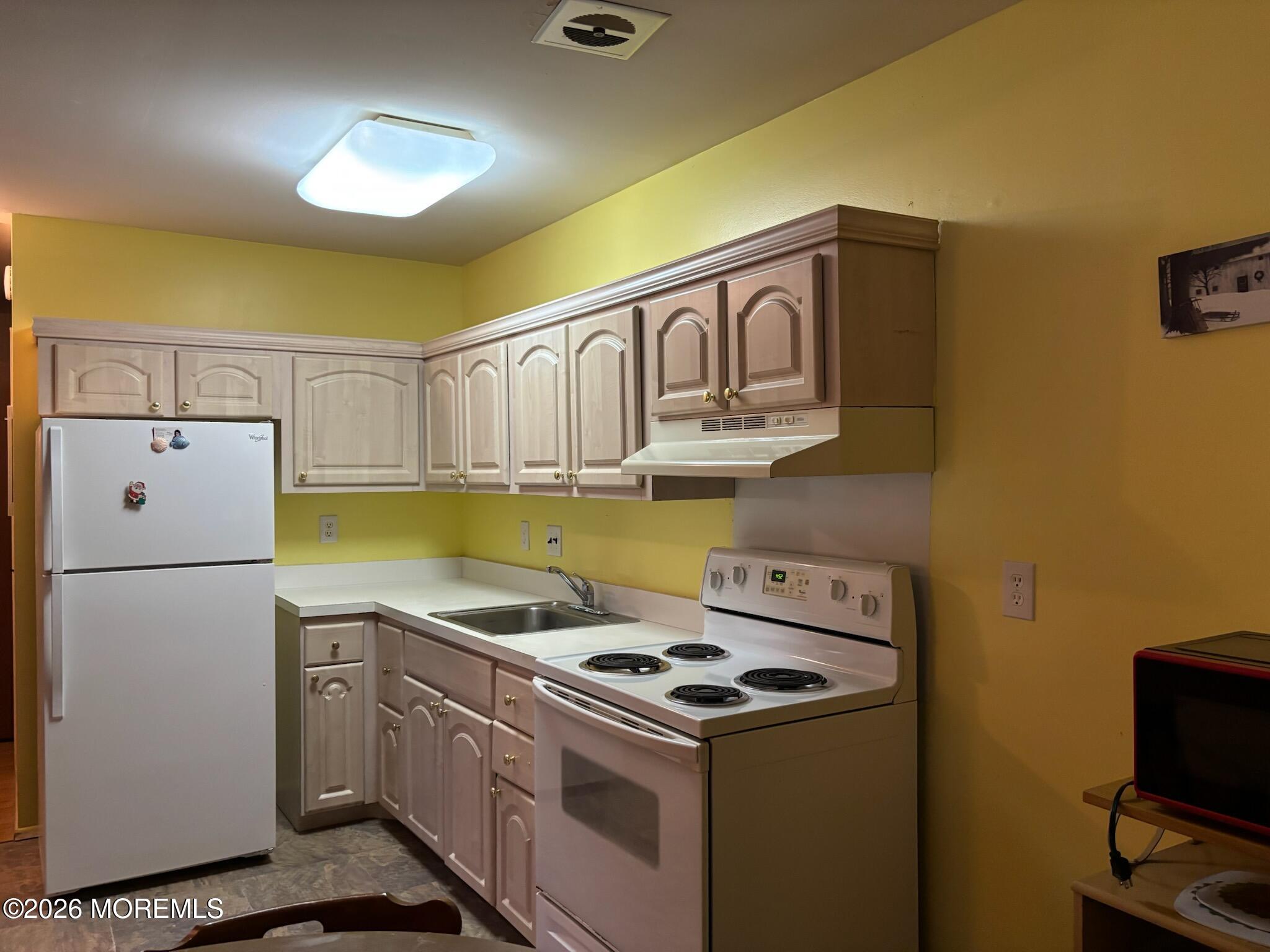 21 Snowberry Lane A, Whiting, NJ, 08759 image 12