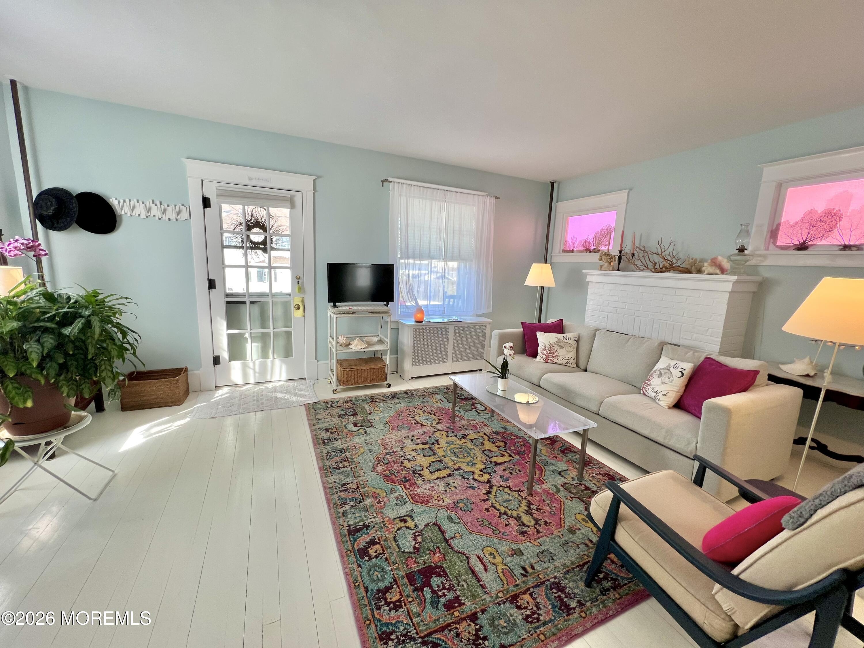 419 Gordon Street Image 3