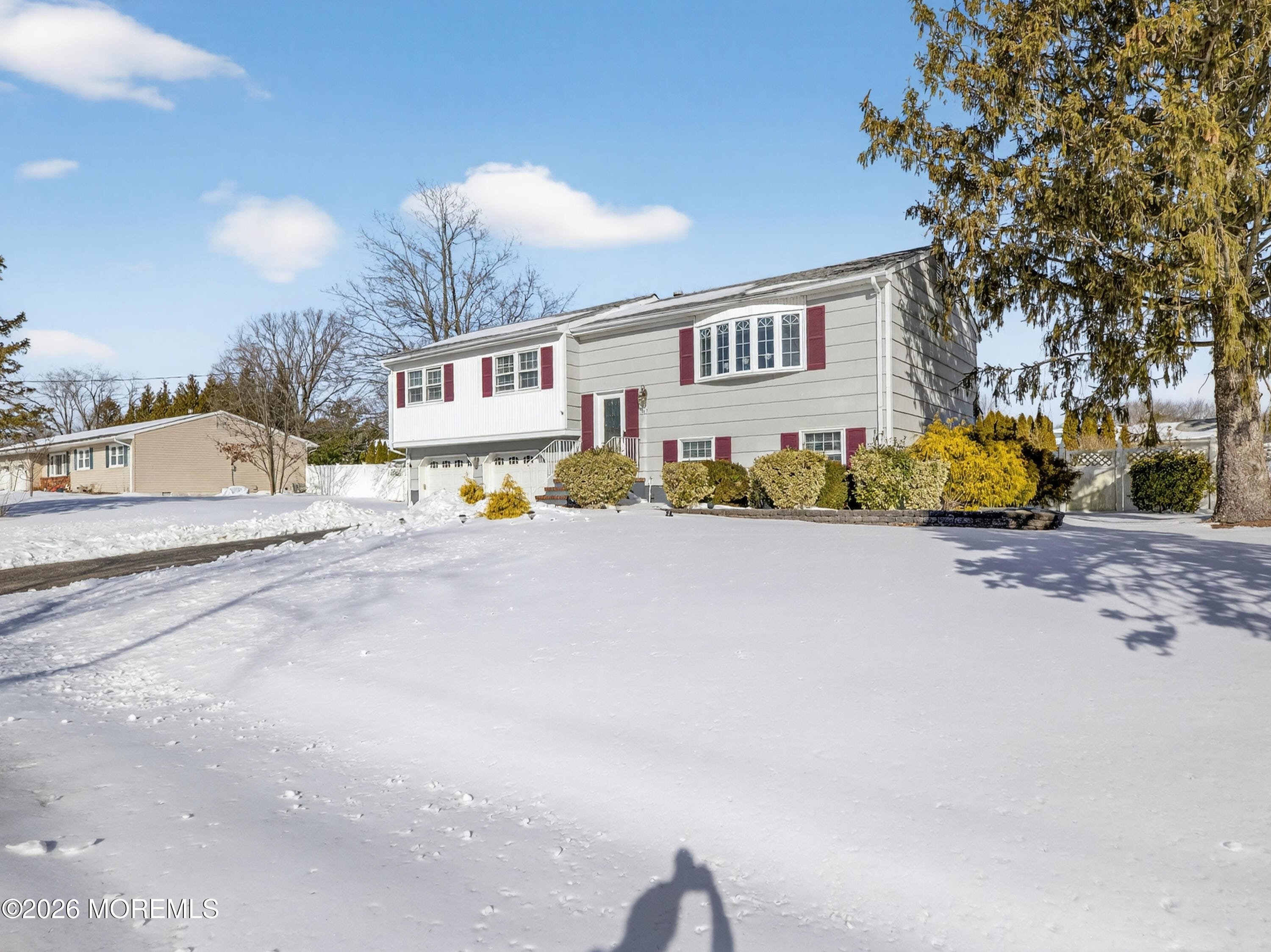 417 Crestview Terrace Image 3