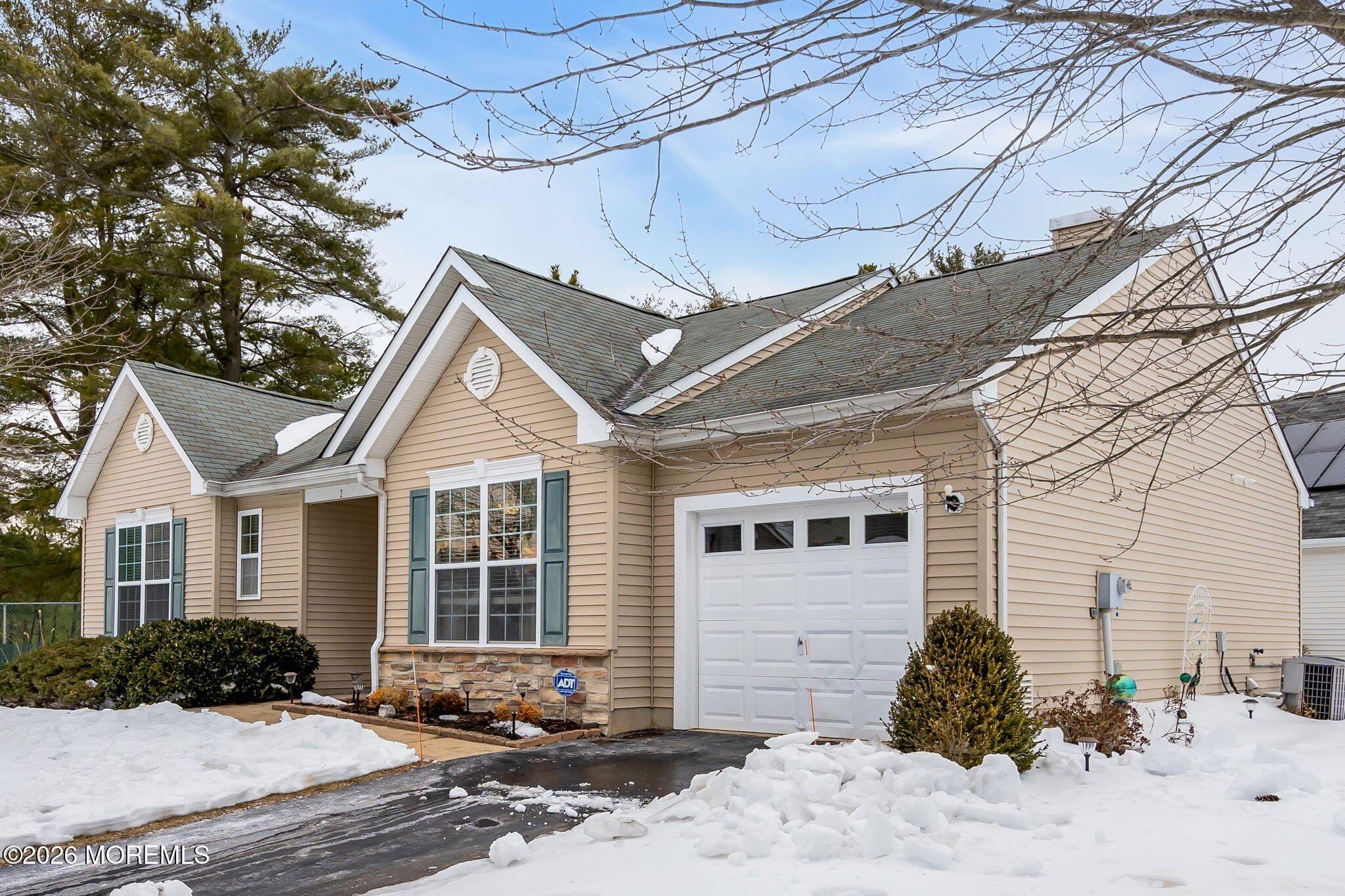 2 Oak Tree Court Image 3