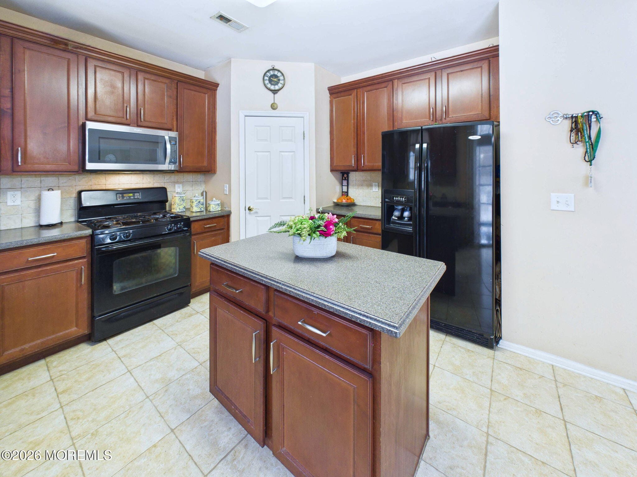 13 Skurka Court, Sayreville, NJ, 08872 image 8