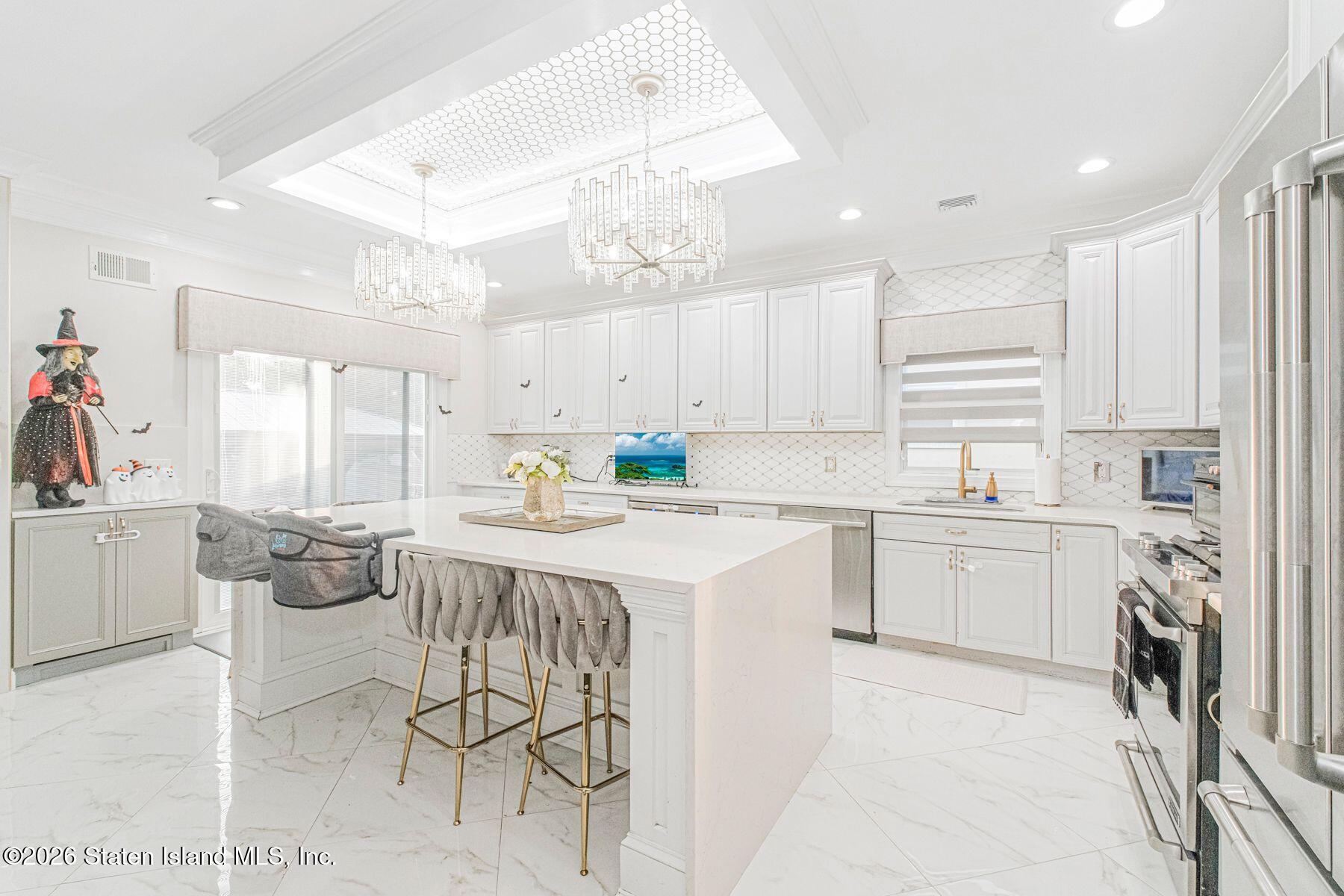 70 St. Edward Lane Image 5