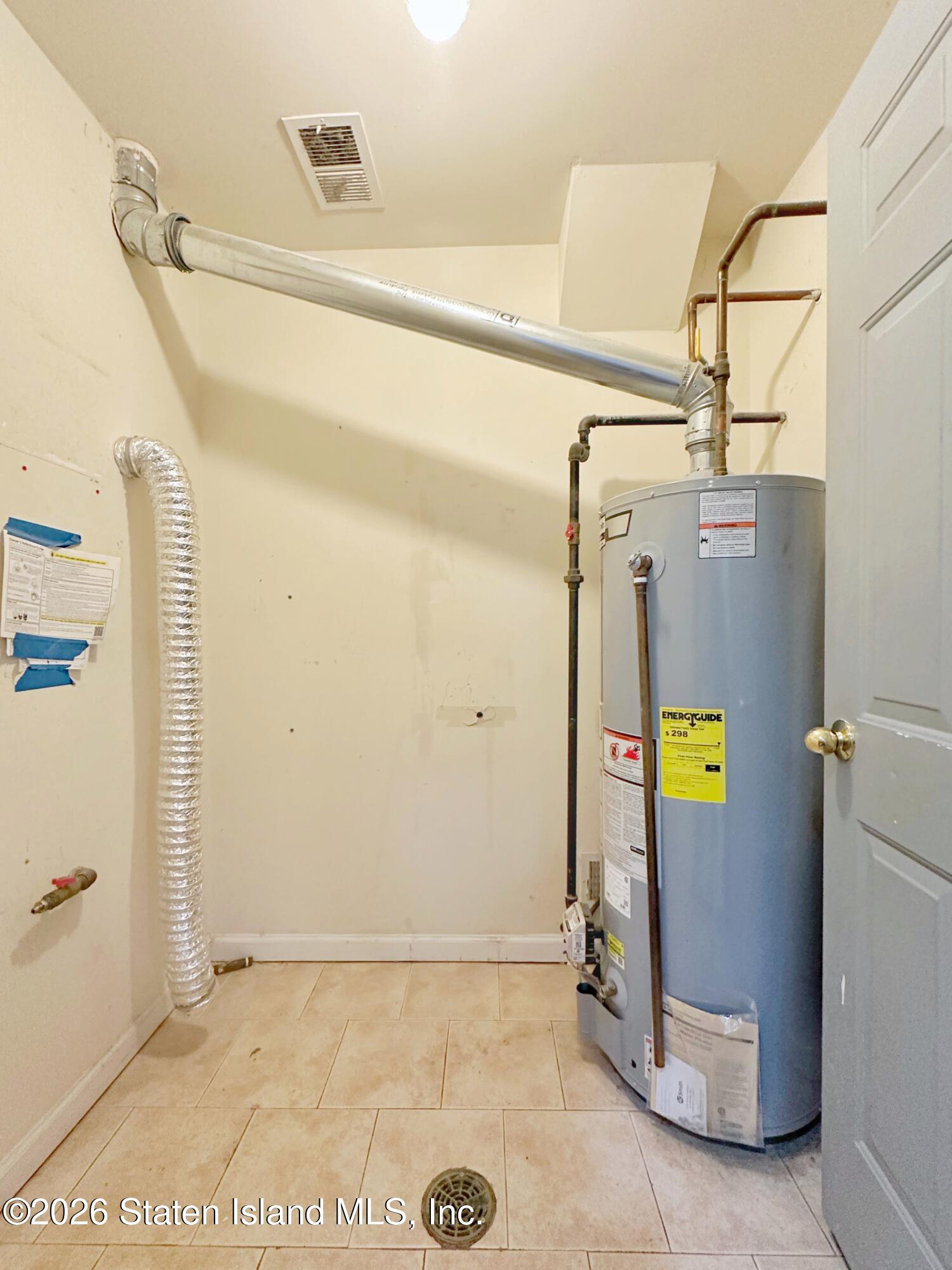 147 Dartmouth Loop, Staten Island, NY, 10306 image 18