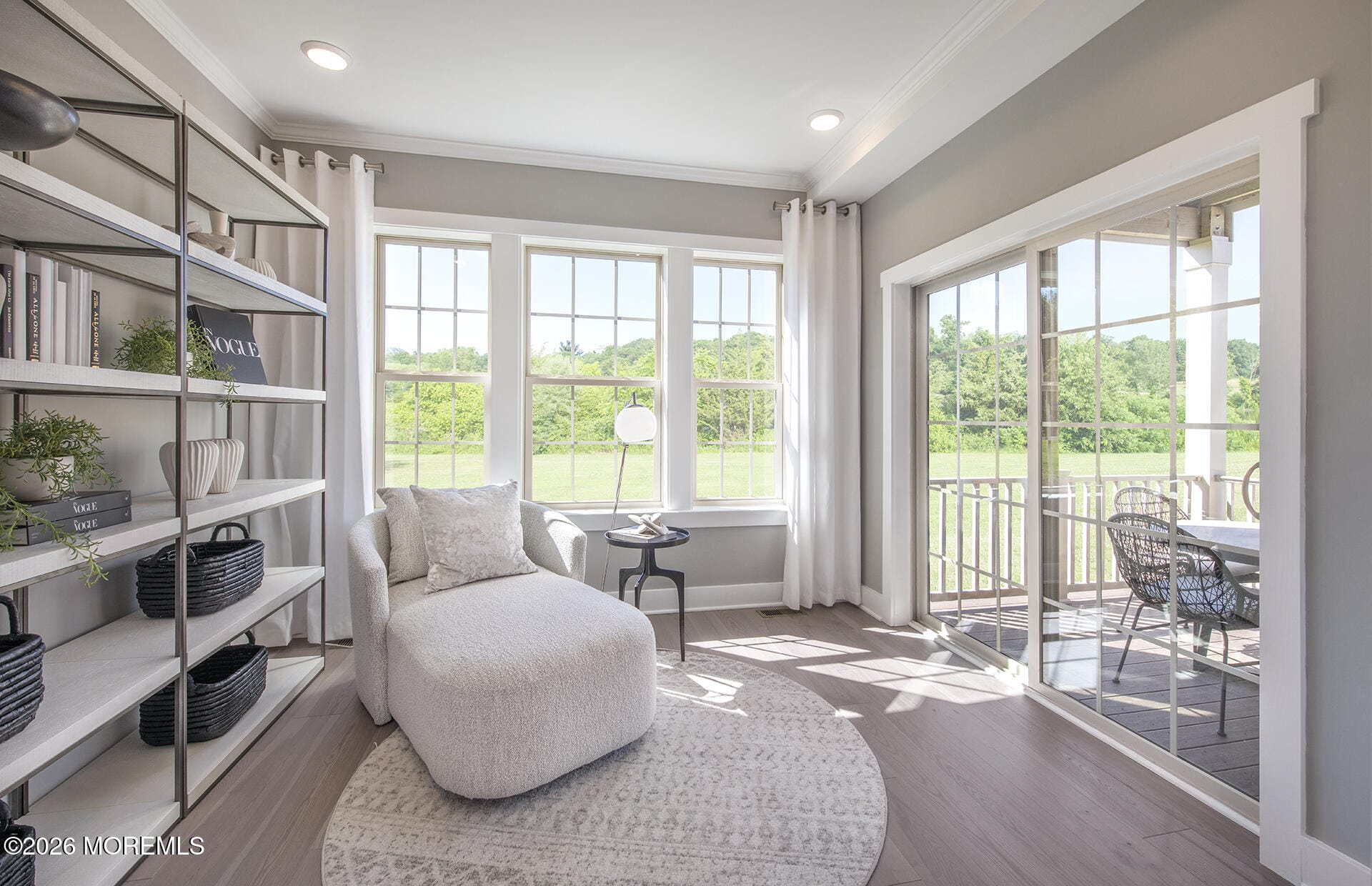 402 Shore Court Image 5