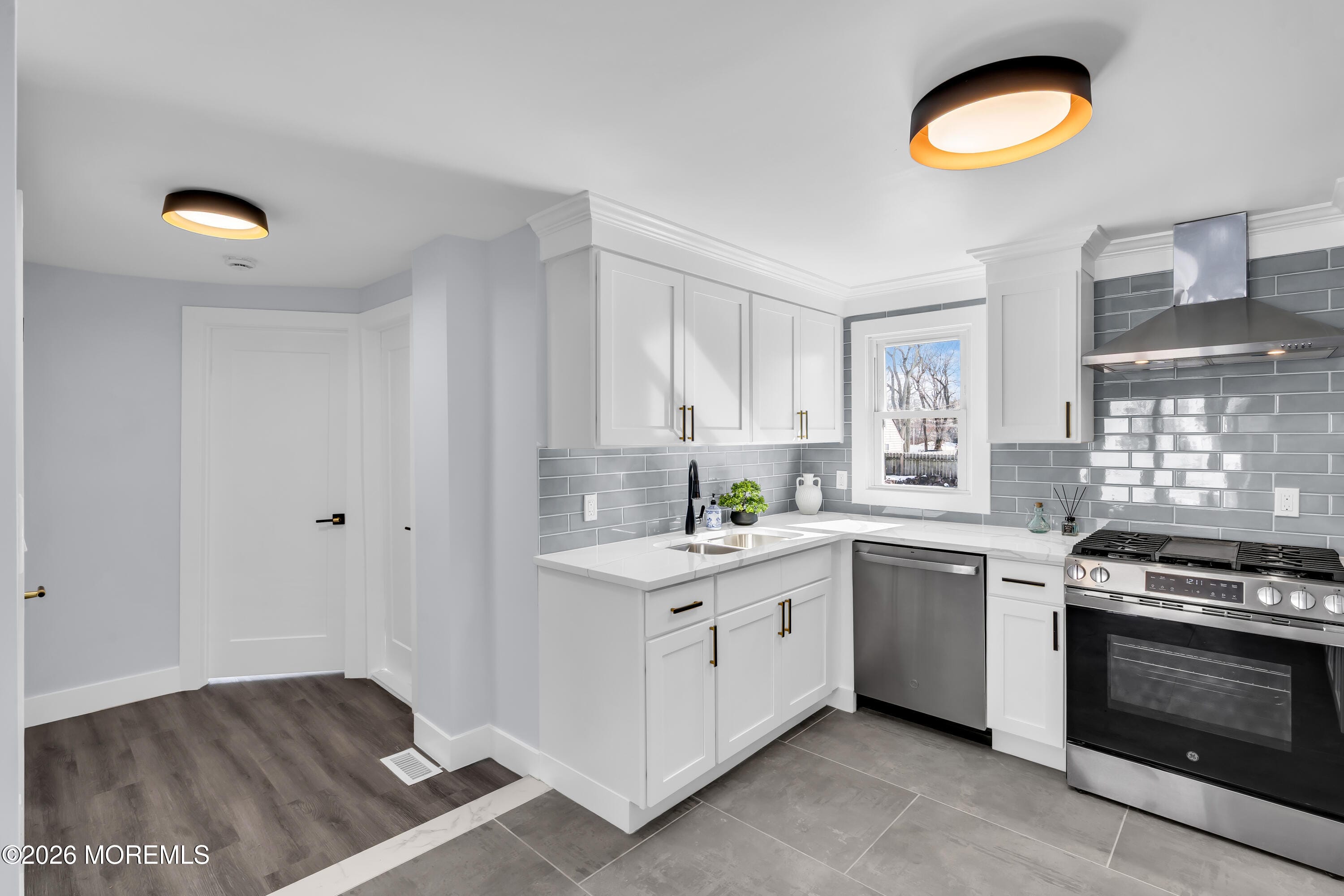 434 Shady Lane Image 5