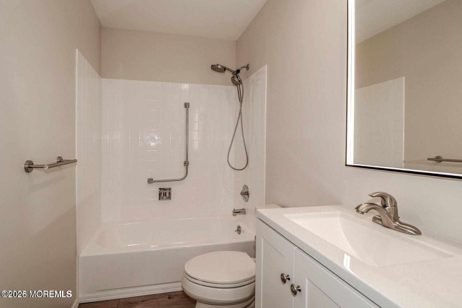 8E Benjamin Franklin Drive, Monroe, NJ, 08831 image 20