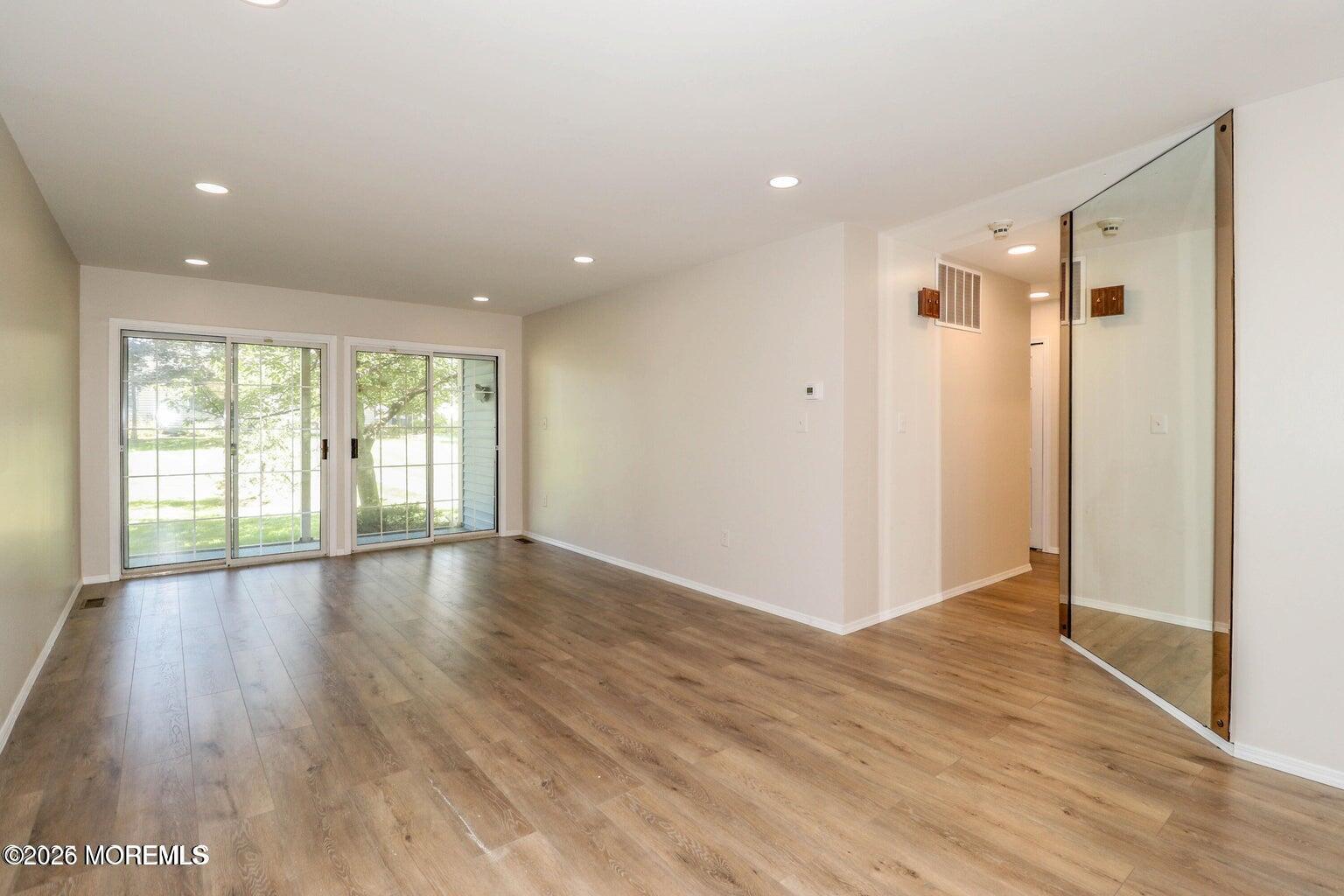 8E Benjamin Franklin Drive, Monroe, NJ, 08831 image 9