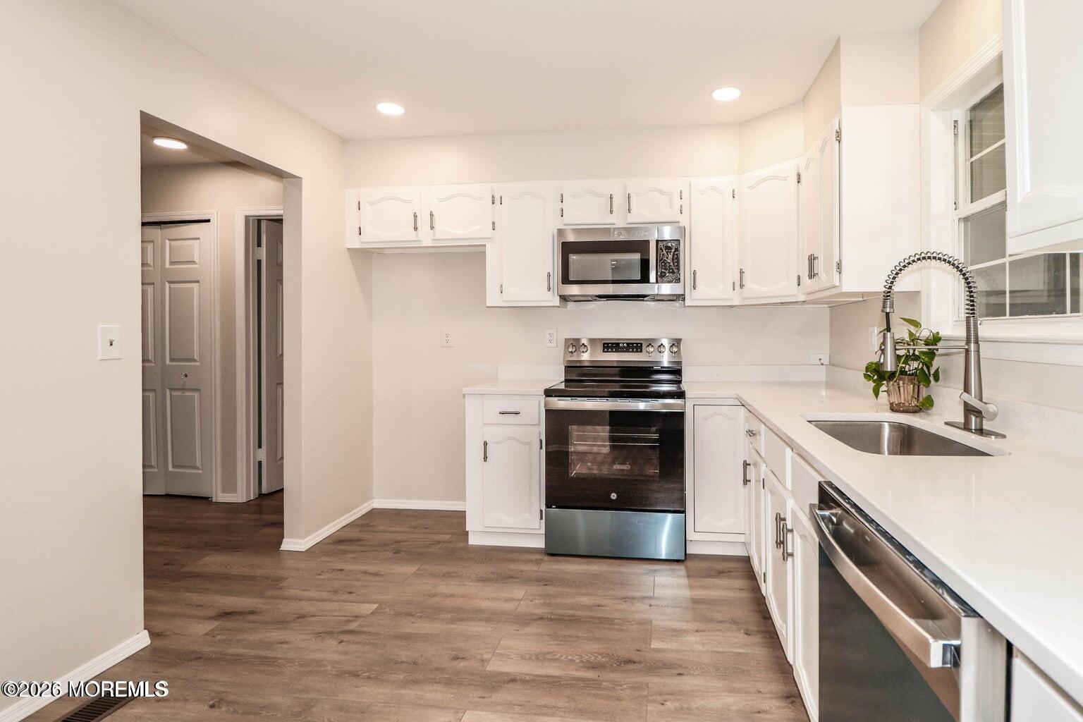 8E Benjamin Franklin Drive Image 3