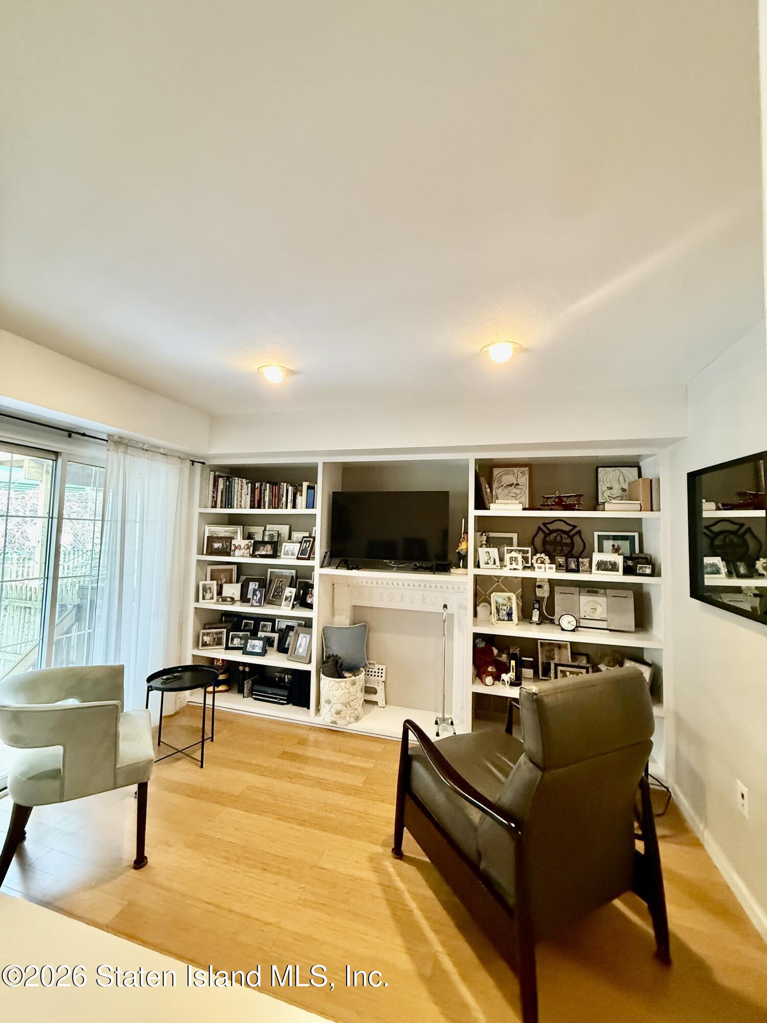 100 N Railroad Avenue, Staten Island, NY, 10304 image 16