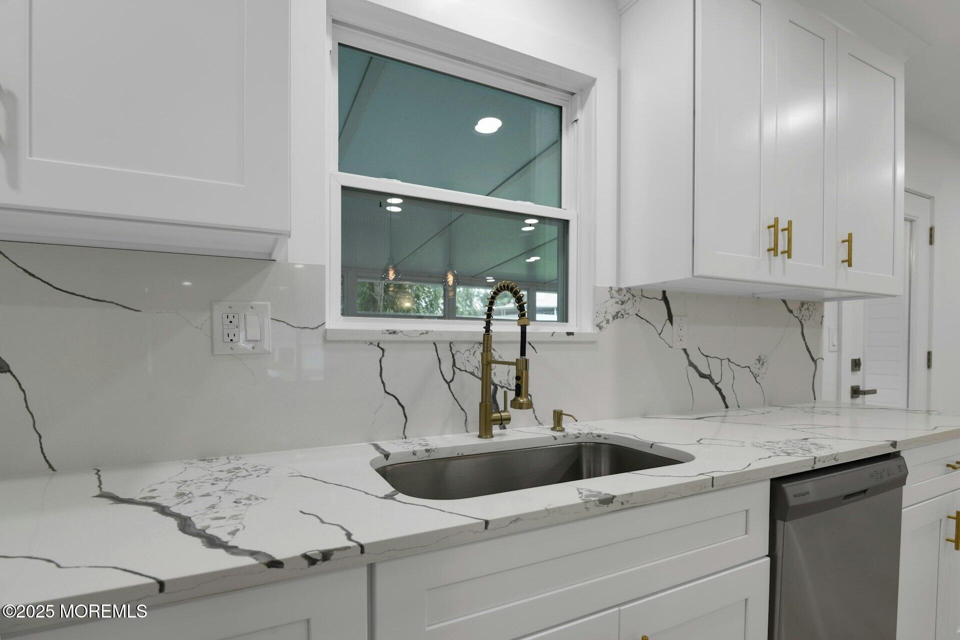 11 Twyford Lane, Manchester, NJ, 08759 image 9