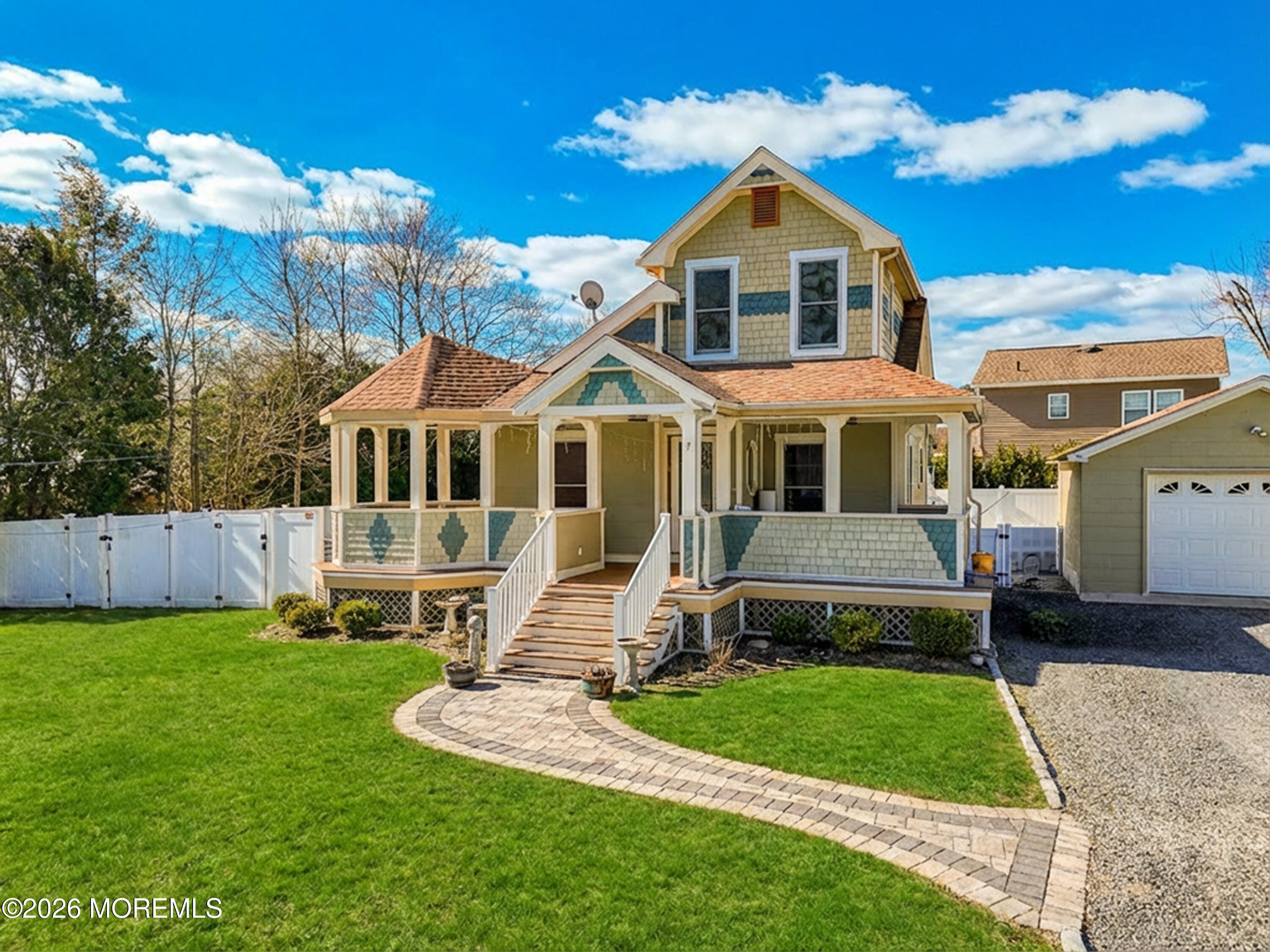 7 Schoolhouse Road Image 1