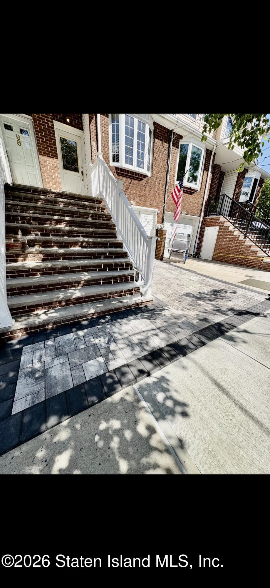 100 N Railroad Avenue Image 5