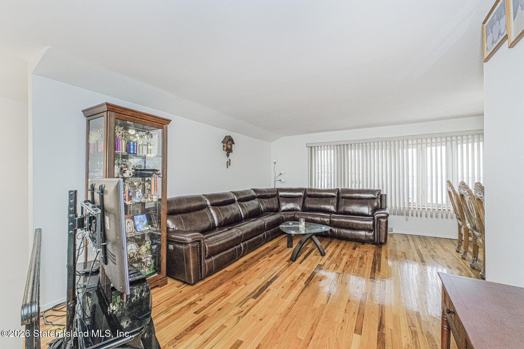 288 Martin Avenue Image 4