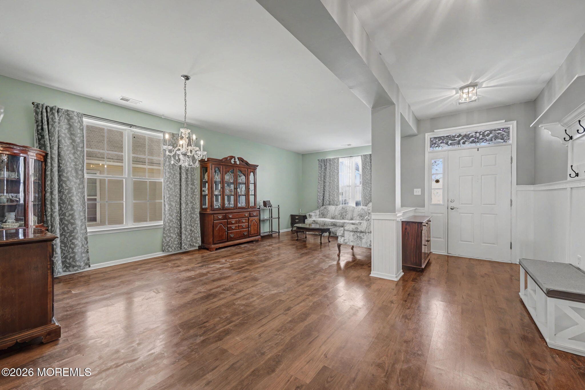 70 Mirage Boulevard Image 4