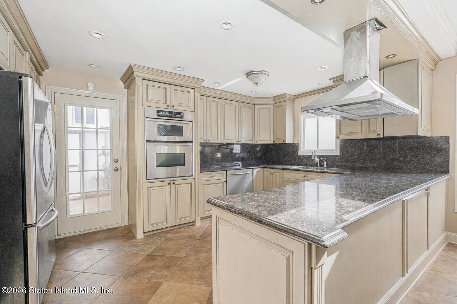 370 Albourne Avenue, Staten Island, NY, 10309 image 10