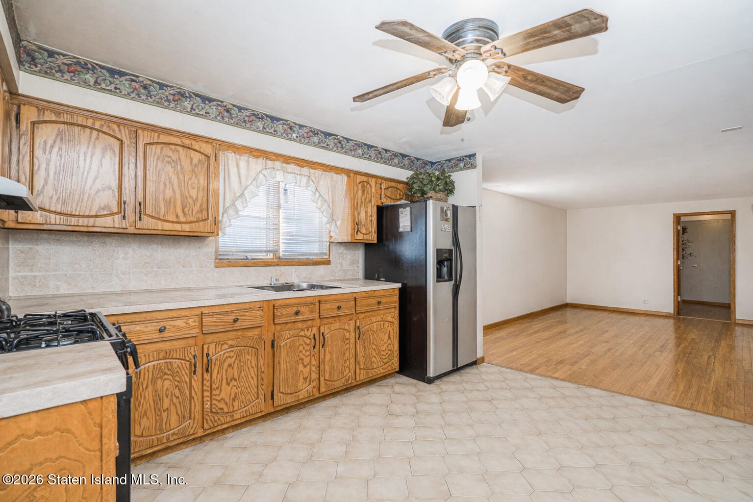 370 Albourne Avenue, Staten Island, NY, 10309 image 41