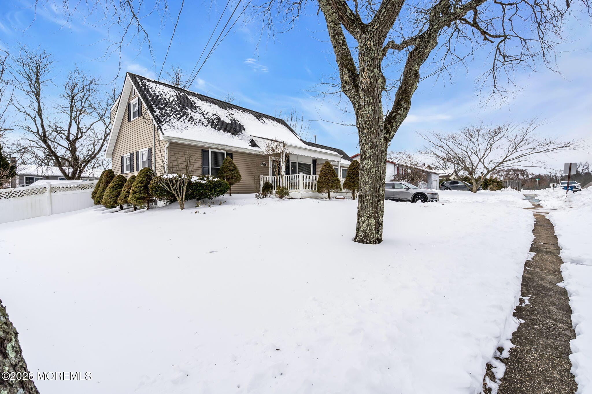 73 E Connecticut Concourse Image 3