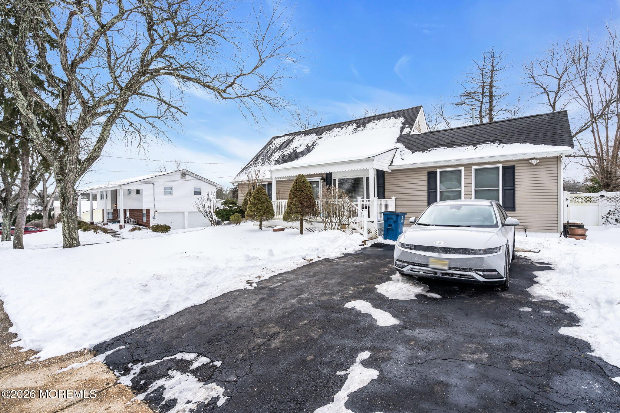 73 E Connecticut Concourse Image 5