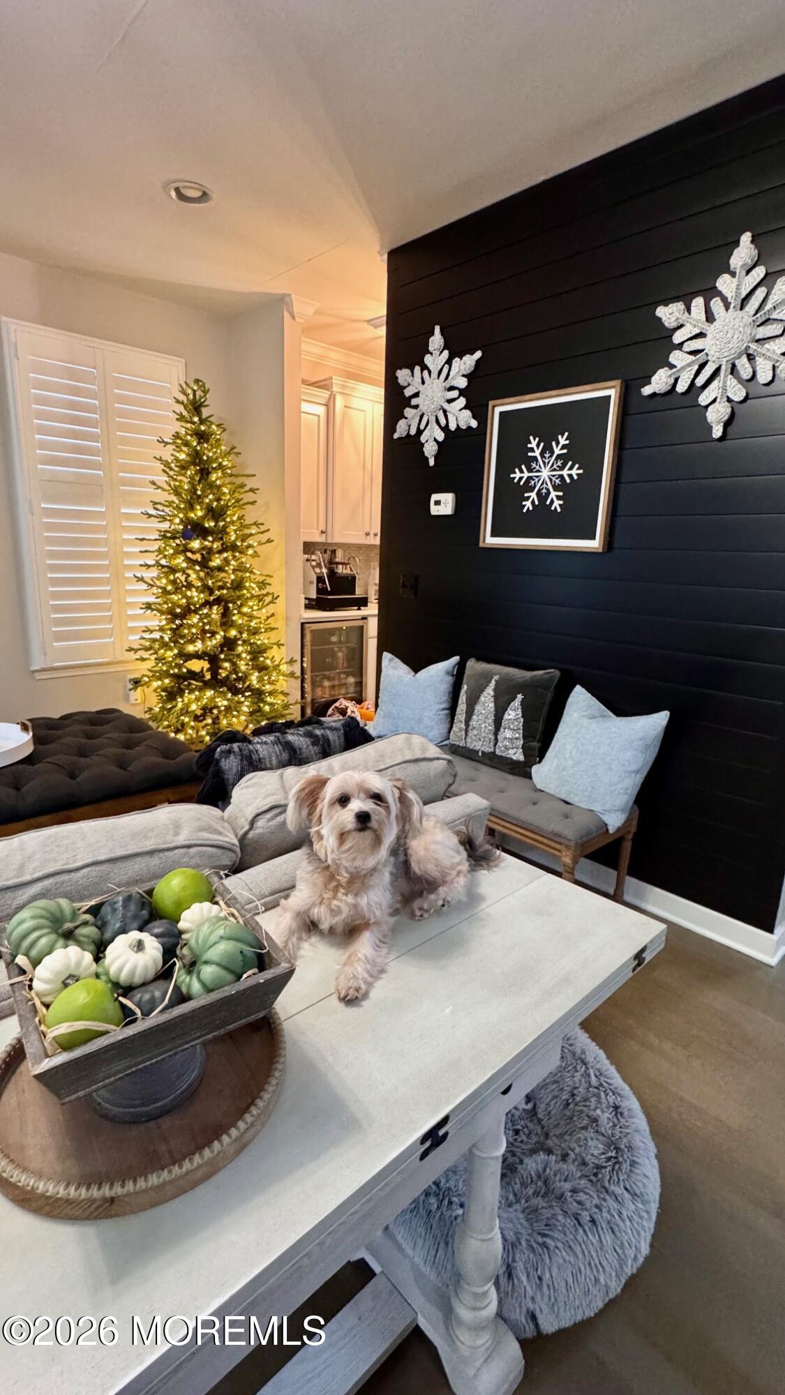 365 Hopedale Drive Image 3