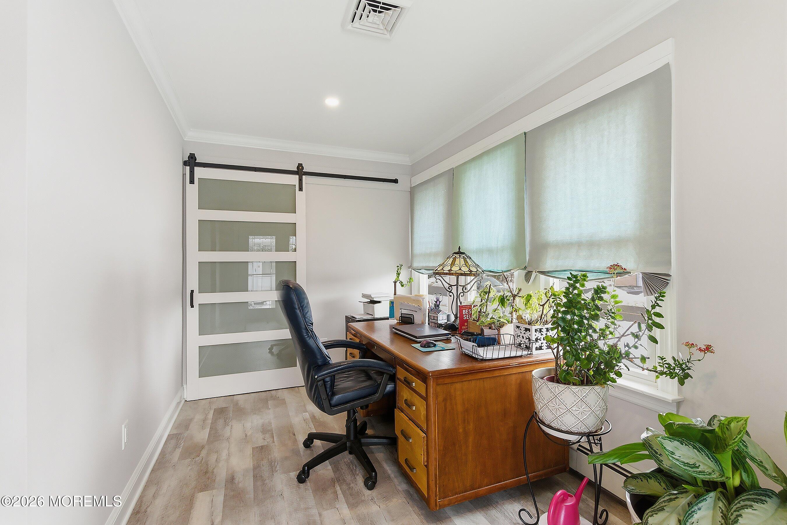 1734 Yorktowne Boulevard Image 3