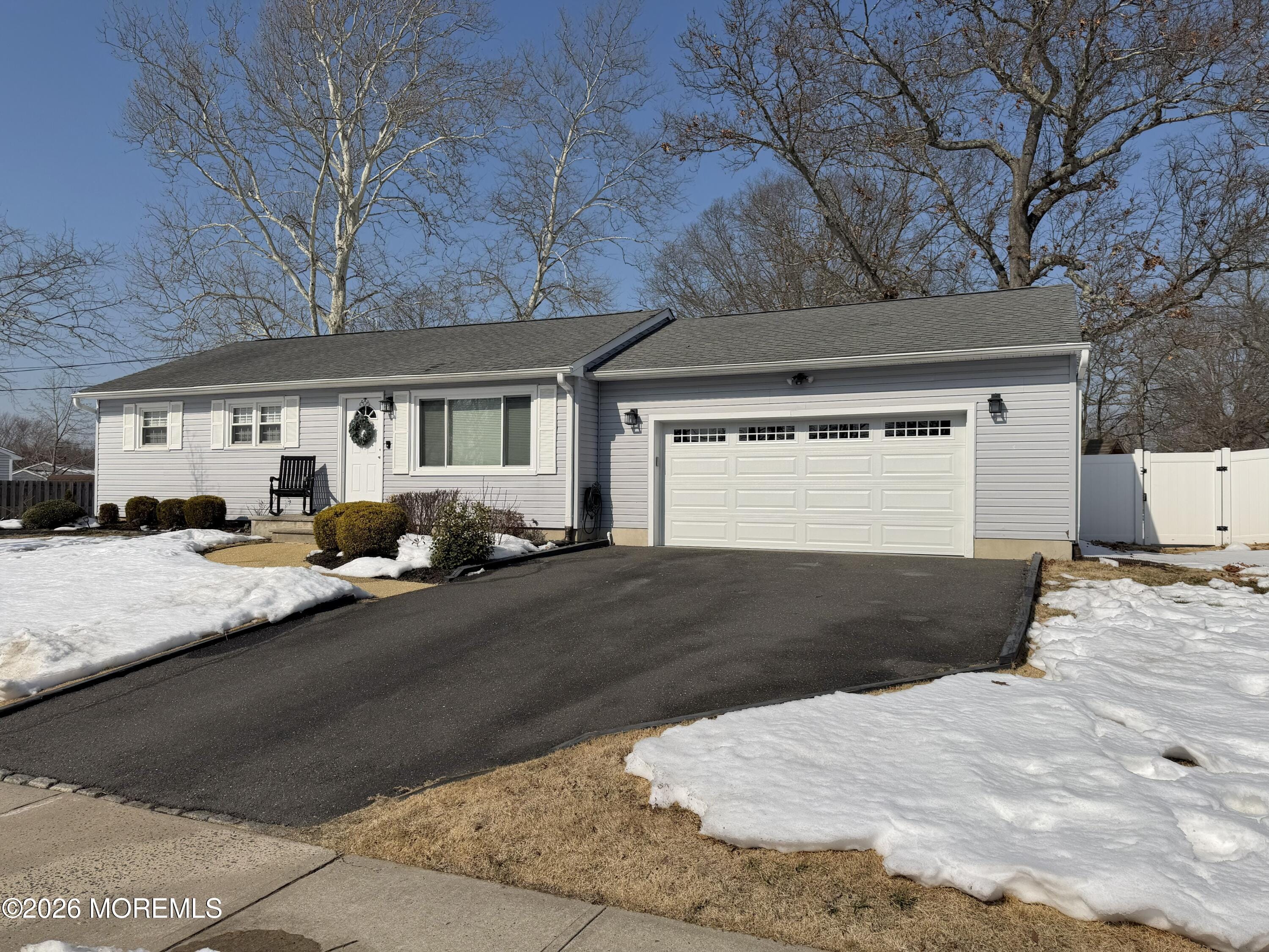 43 Lake Drive Image 3