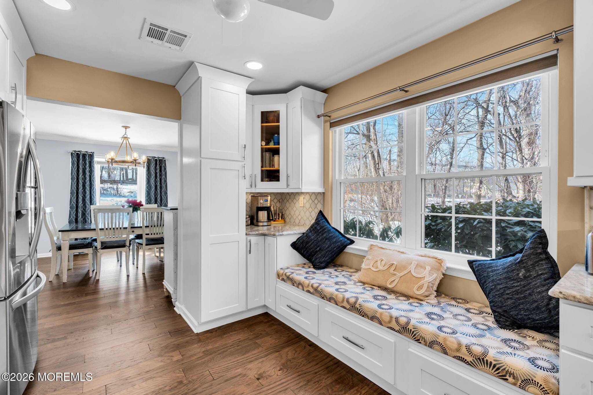 2103 Buckingham Circle Image 4