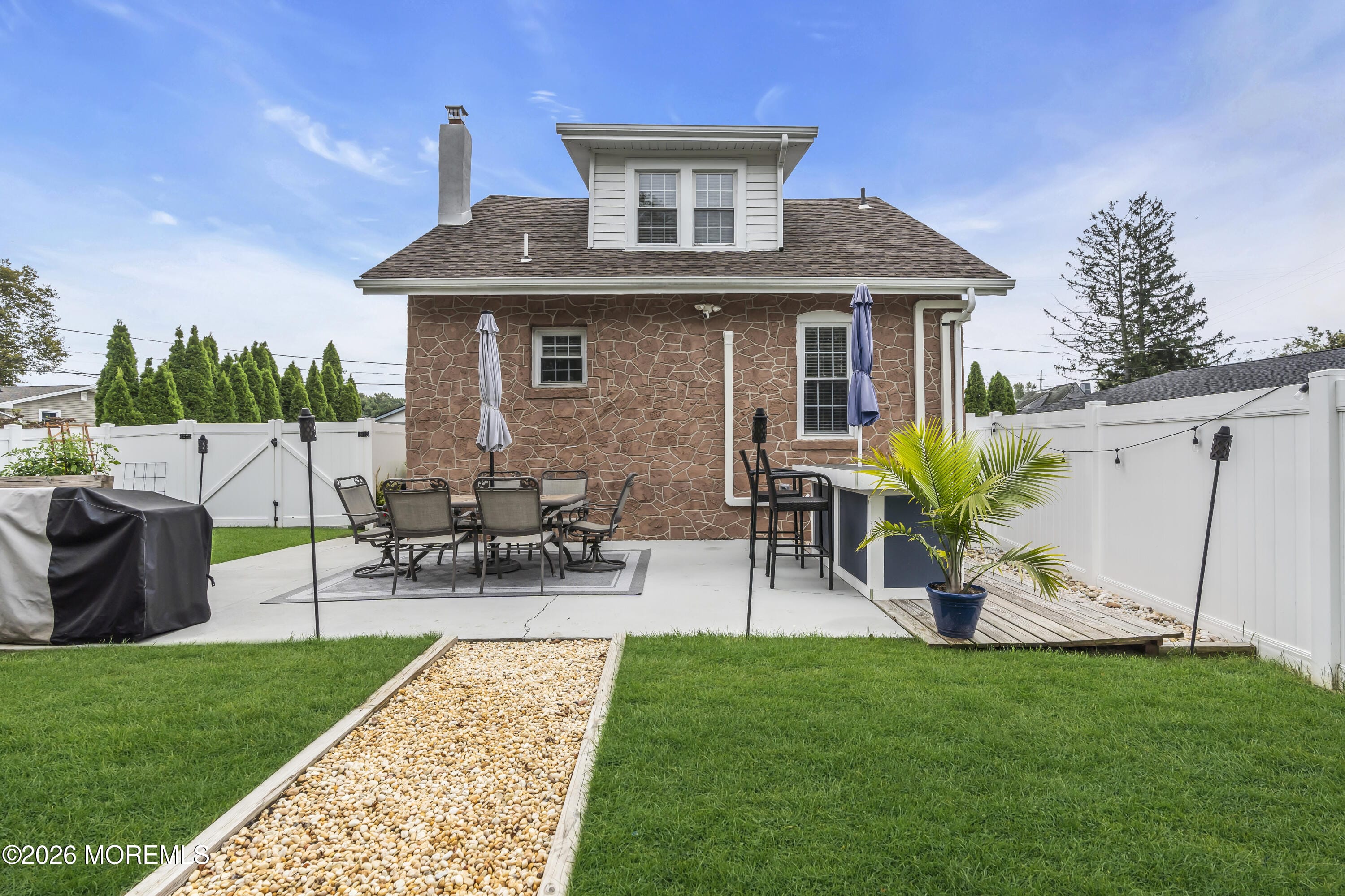 260 County Road Image 3