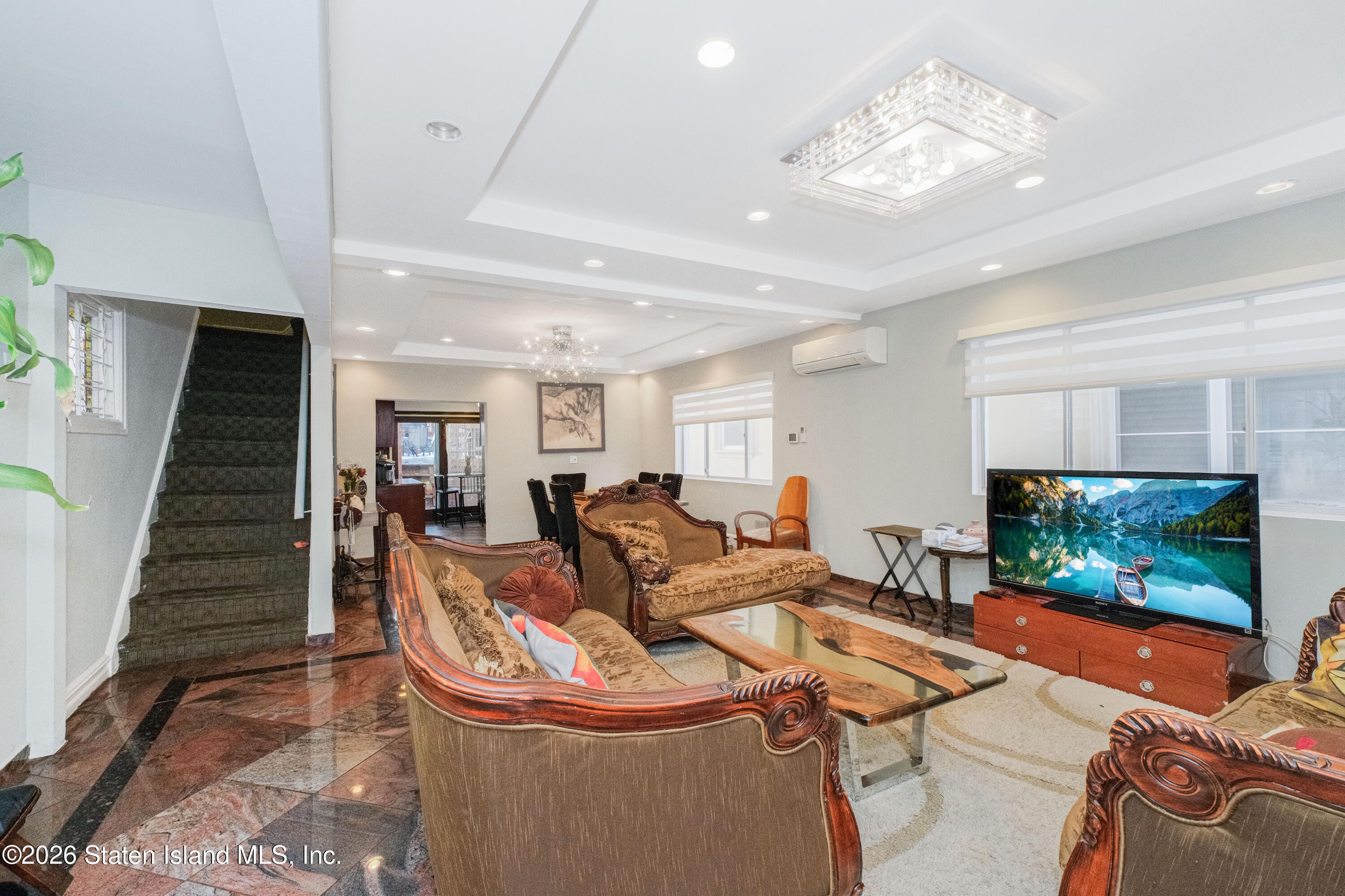 2758 E 26th Street Image 5