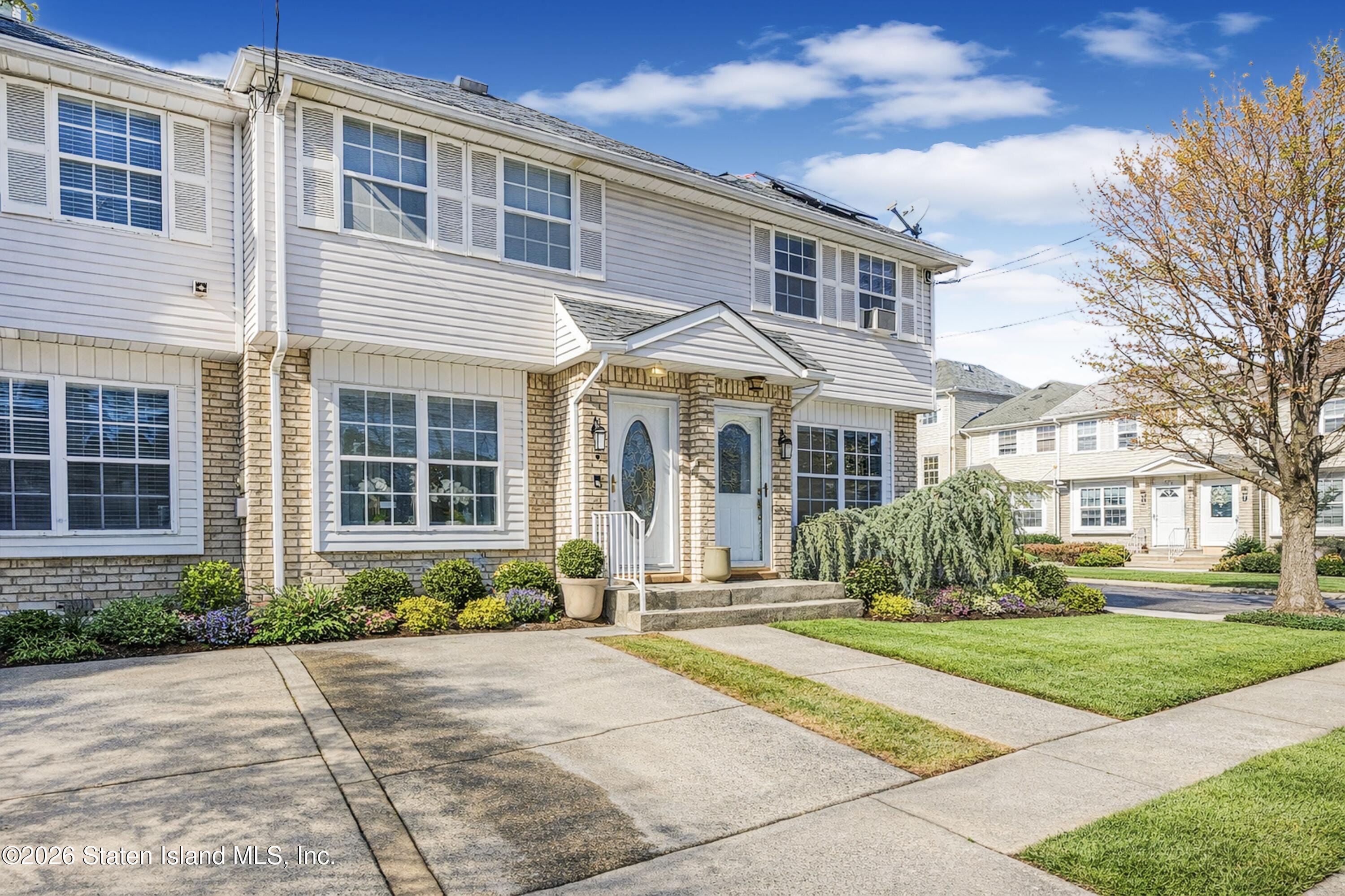 77 Crown Avenue, Staten Island, NY, 10312