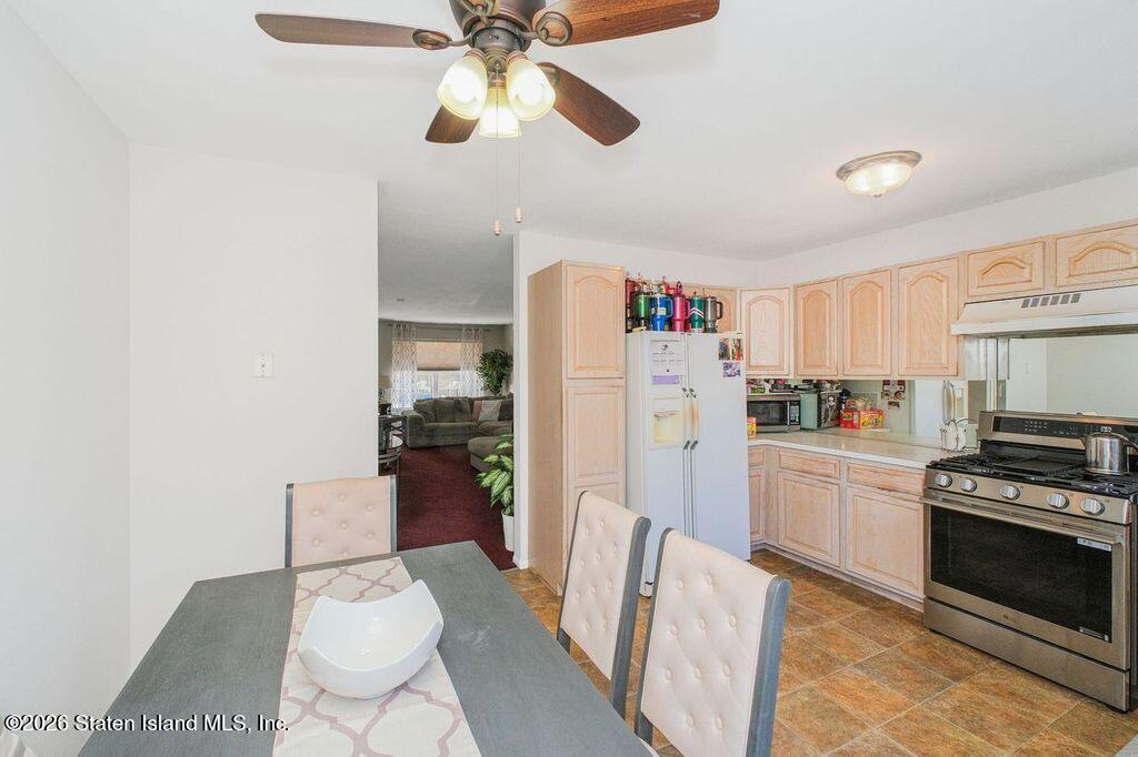 77 Crown Avenue Image 5