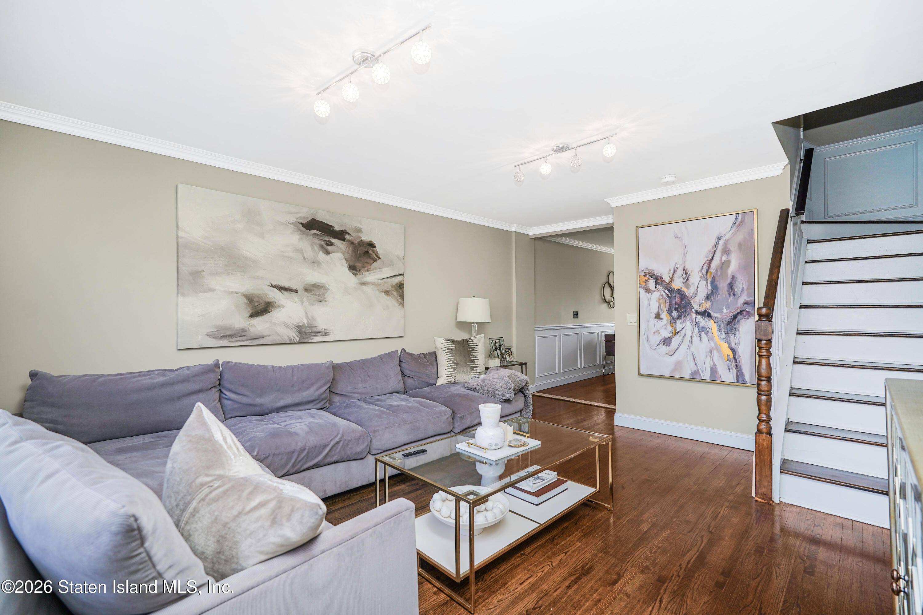 81 Church Avenue Image 2