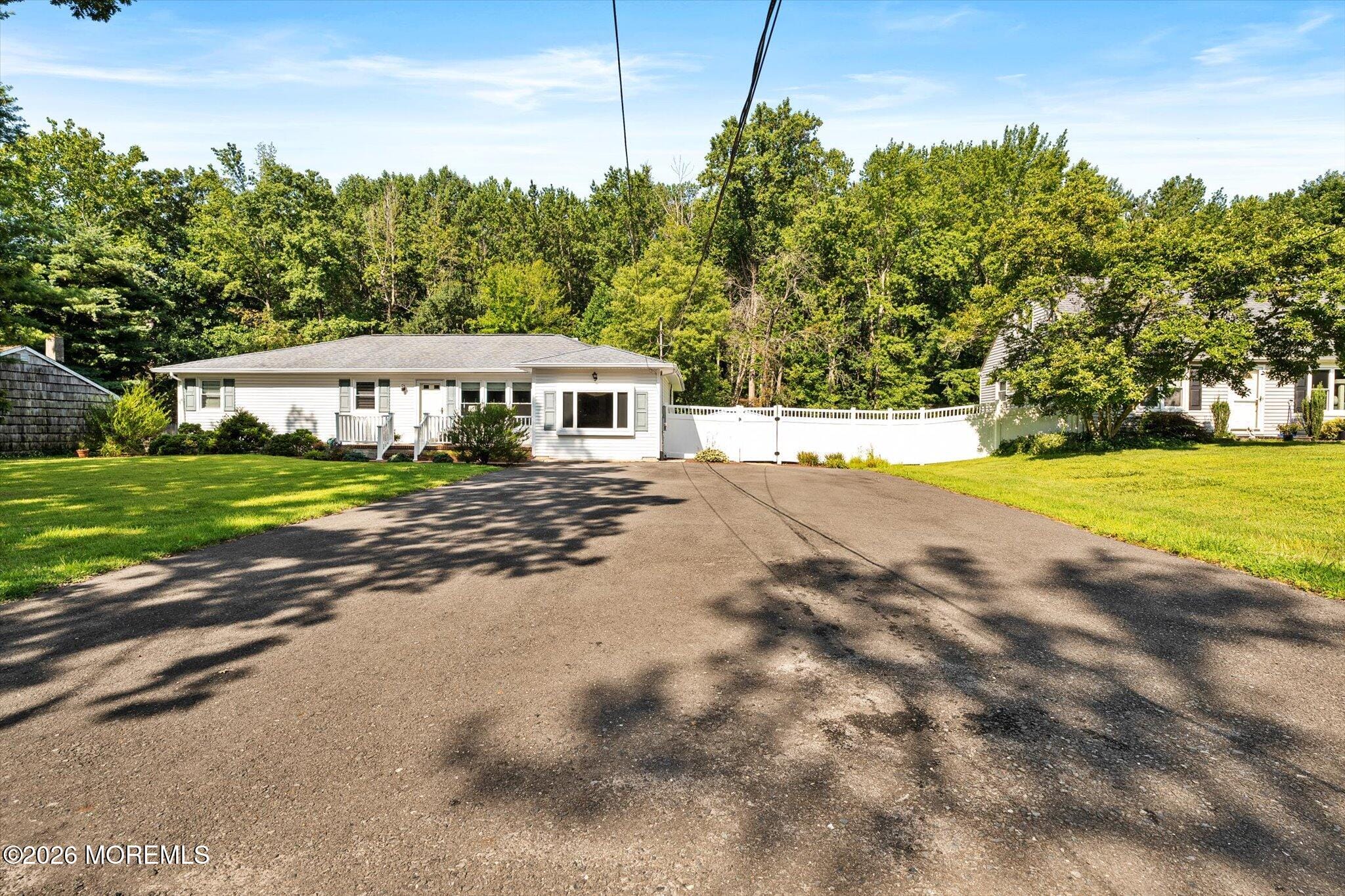 19 Highbridge Road Image 2