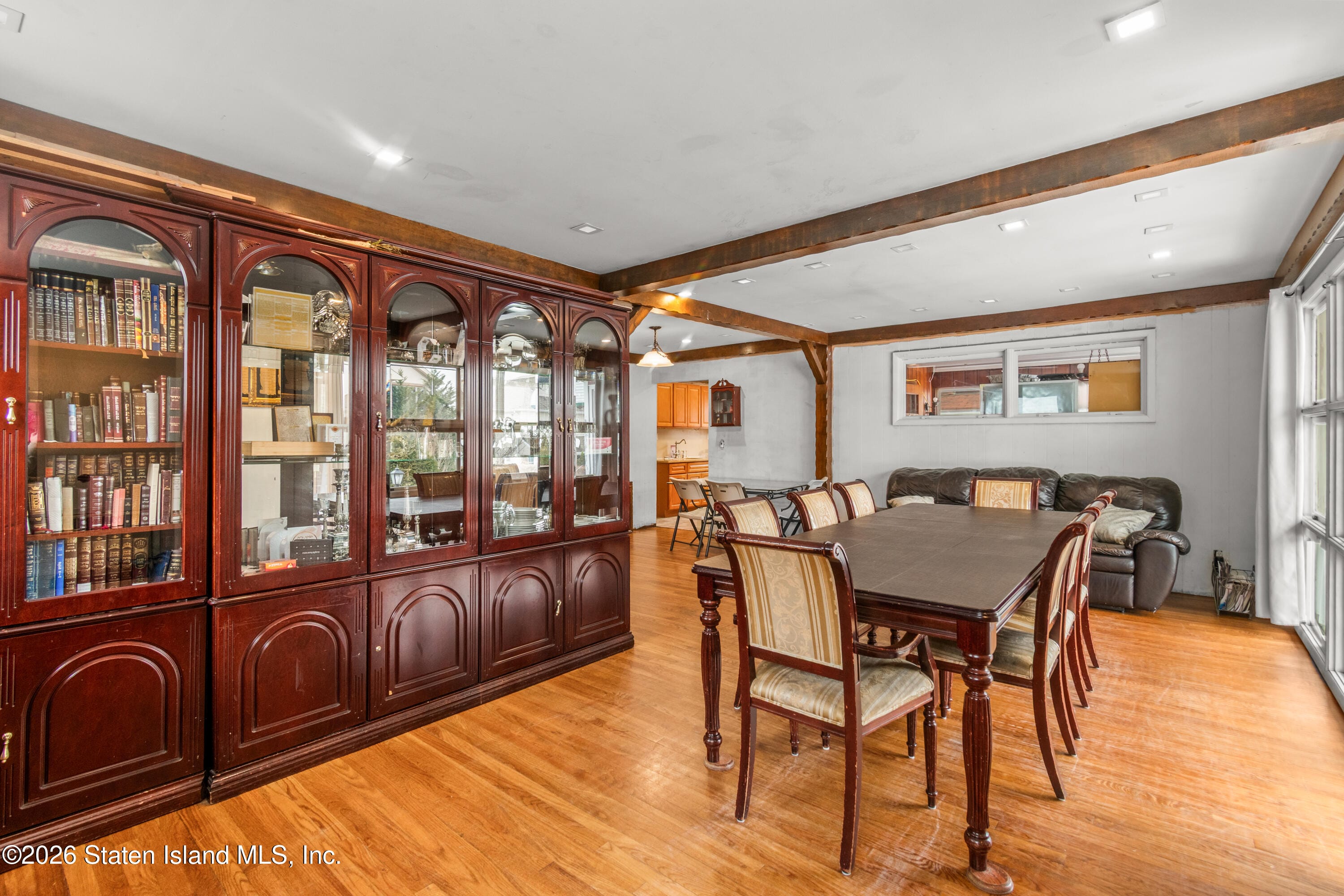 88 Ardmore Avenue Image 3