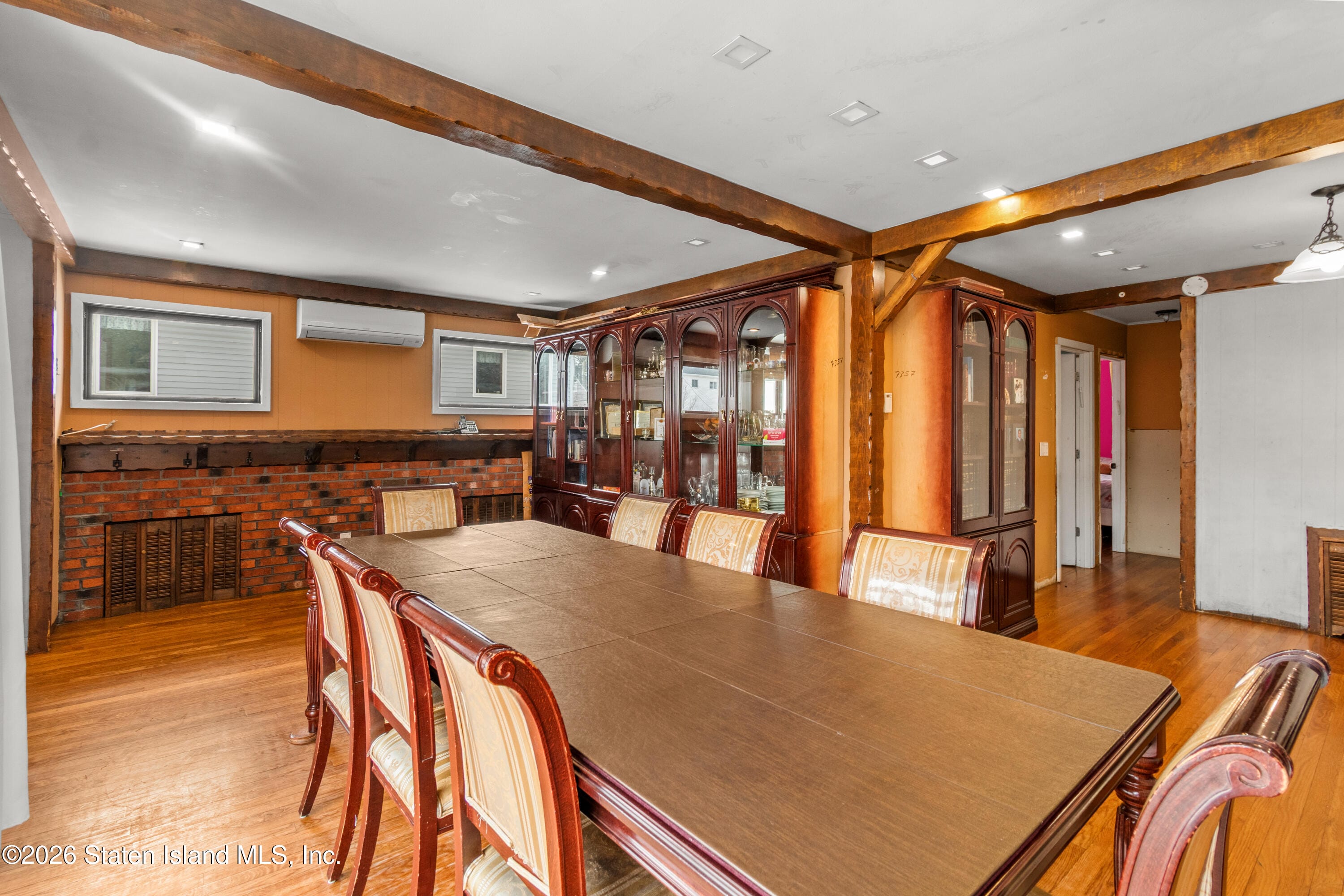 88 Ardmore Avenue Image 5