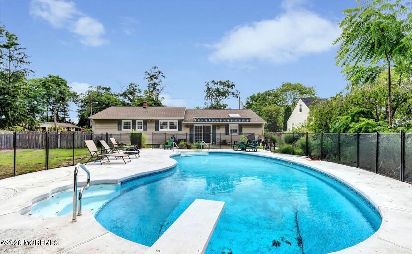 704 Carol Avenue Image 5