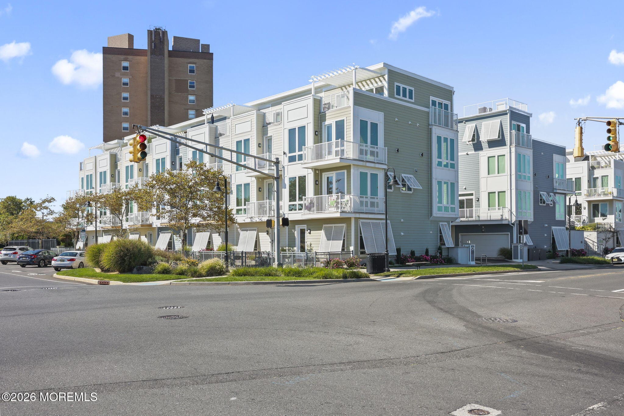 801 Kingsley Street 7 Image 2