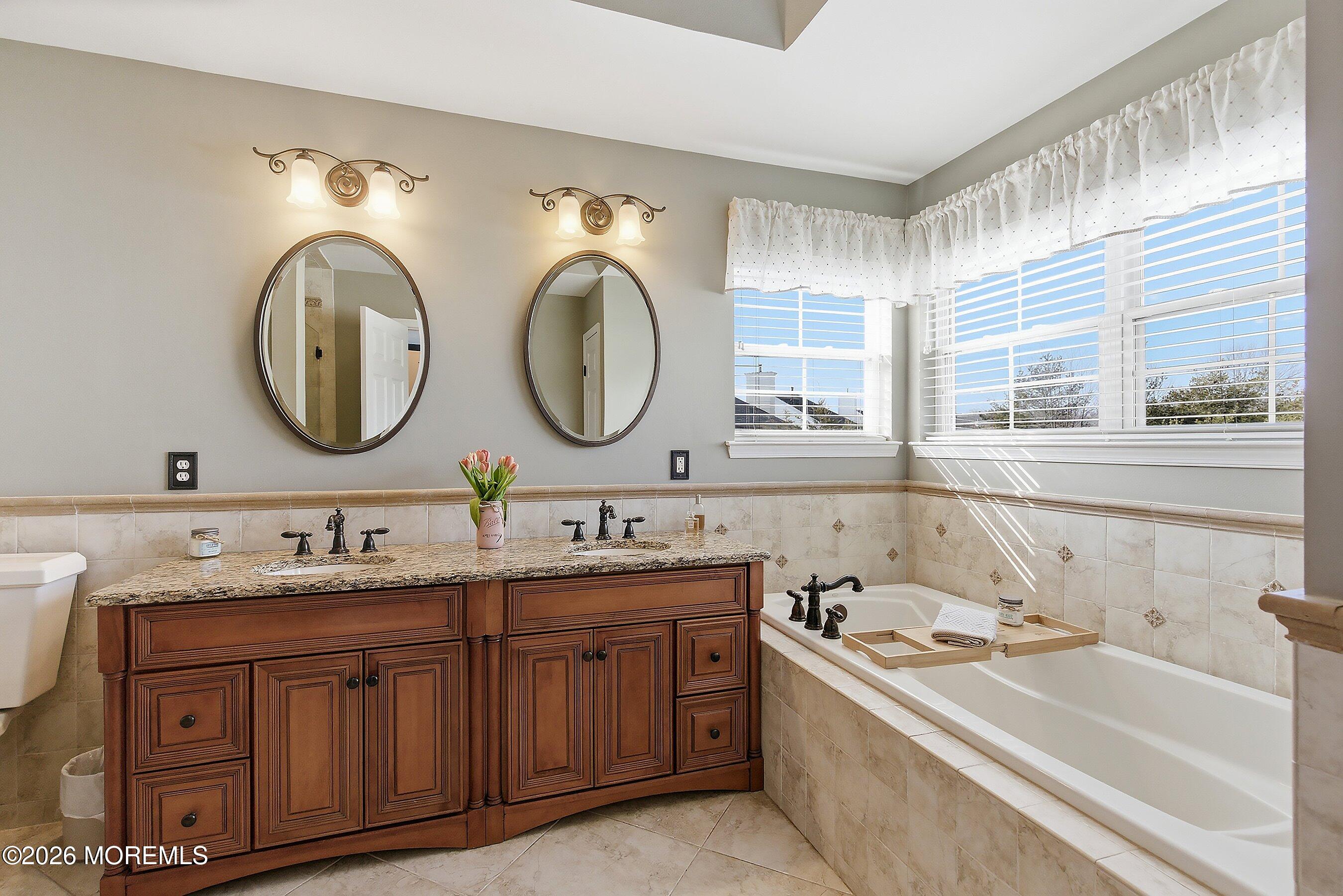 1 Edinburg Circle, Matawan, NJ, 07747 image 39