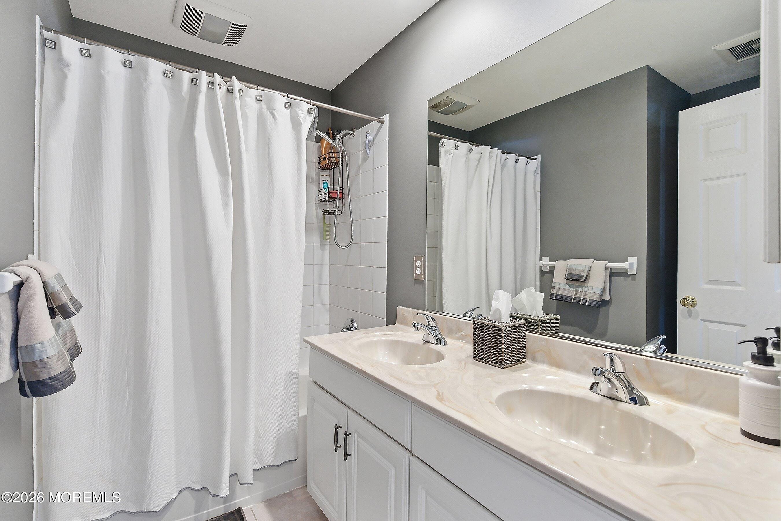 1 Edinburg Circle, Matawan, NJ, 07747 image 49