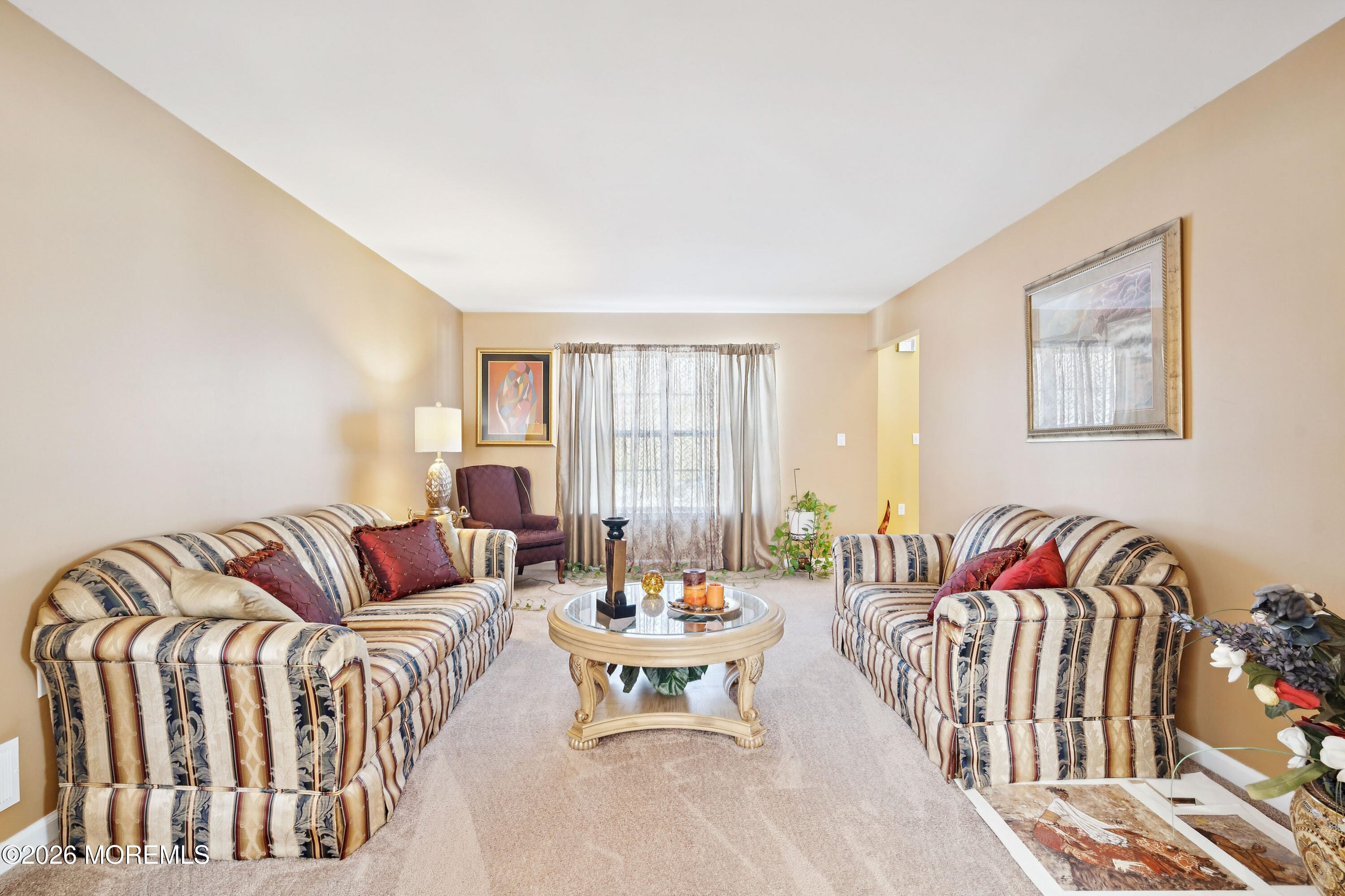 2716 W Bangs Avenue Image 4