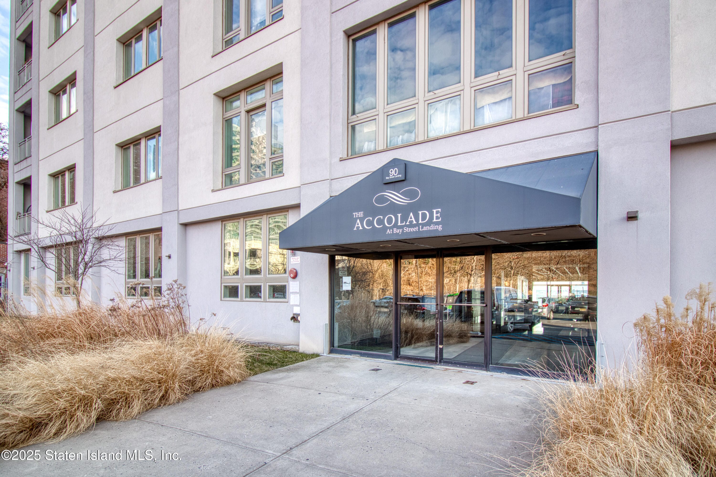 90 Bay Street Landing 7b Image 2