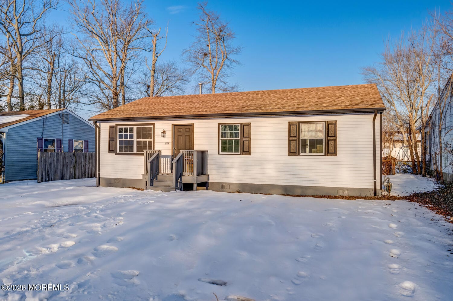 118 Lake Deerbrook Drive Image 2