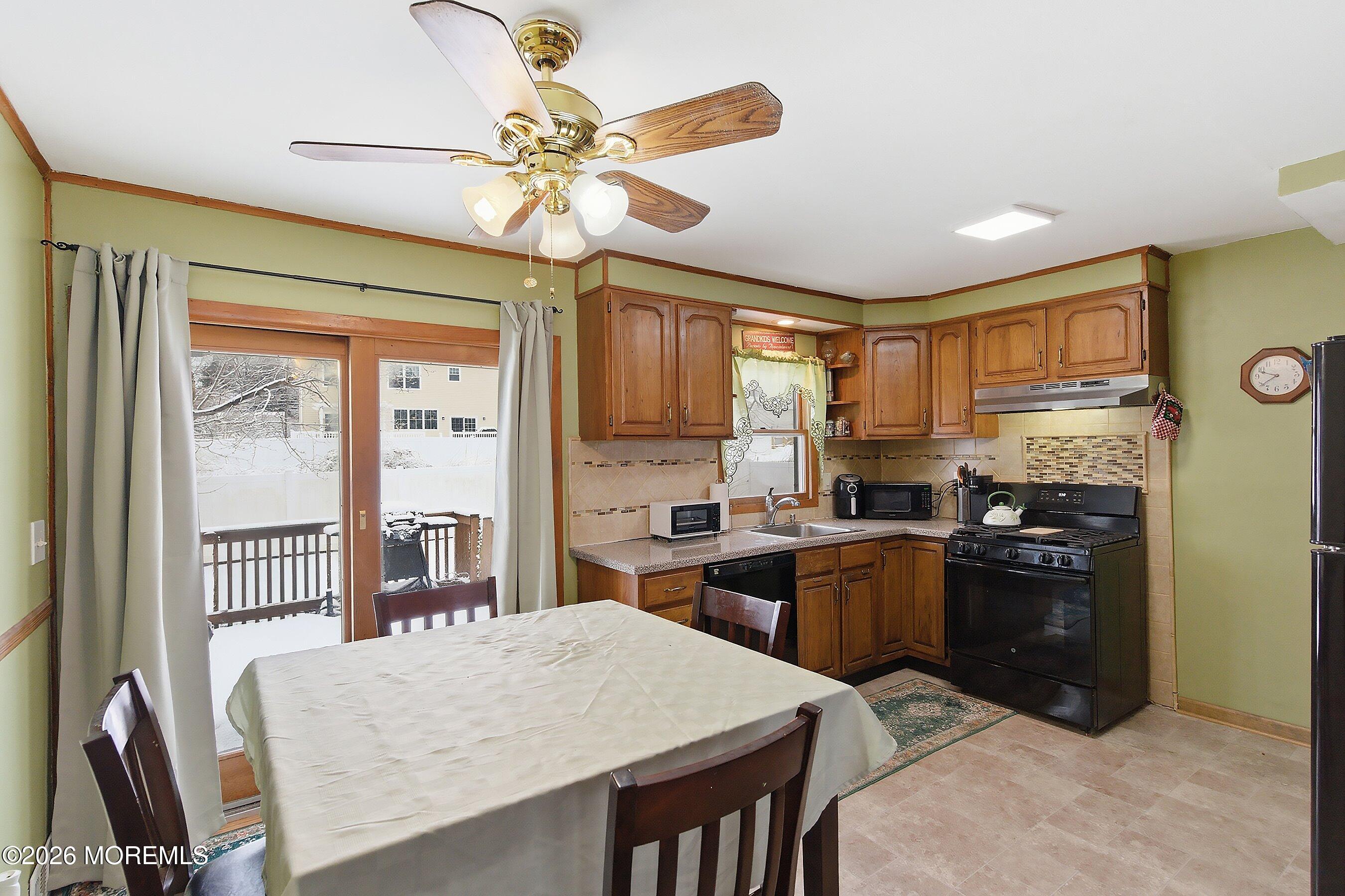 325 Hollie Drive, Belford, NJ, 07718 image 7