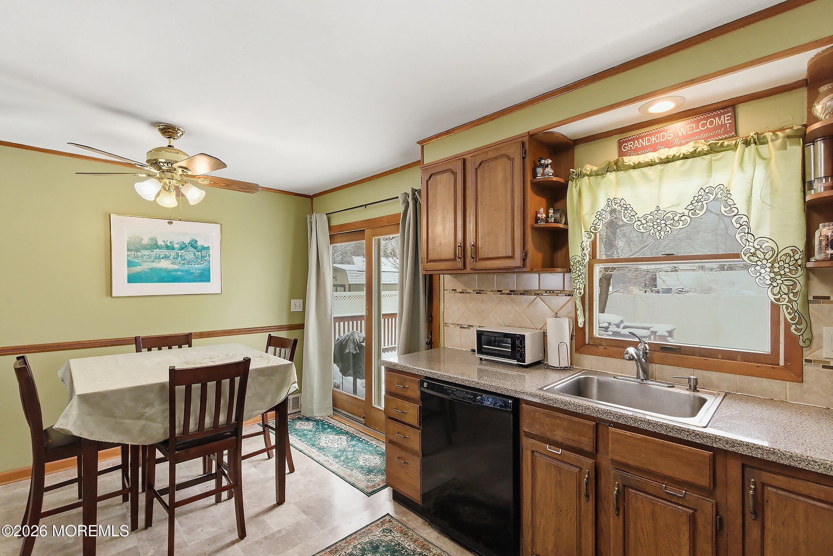 325 Hollie Drive, Belford, NJ, 07718 image 10