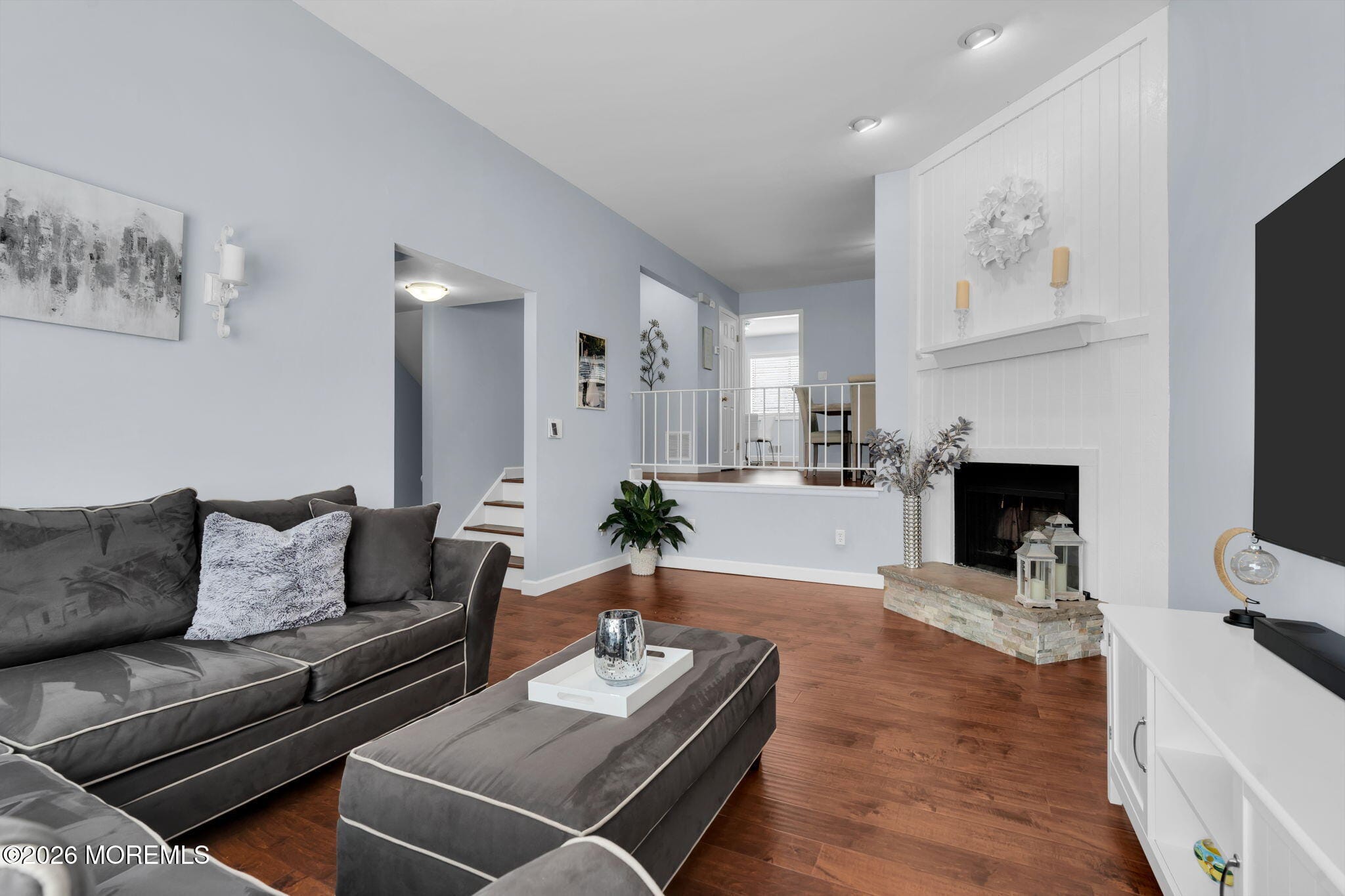 375 Middlewood Road Image 3