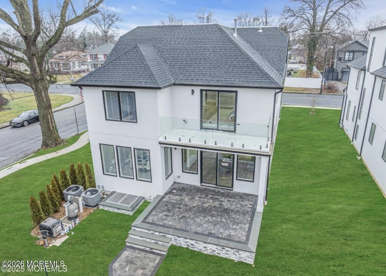 495 Westwood Avenue Image 3