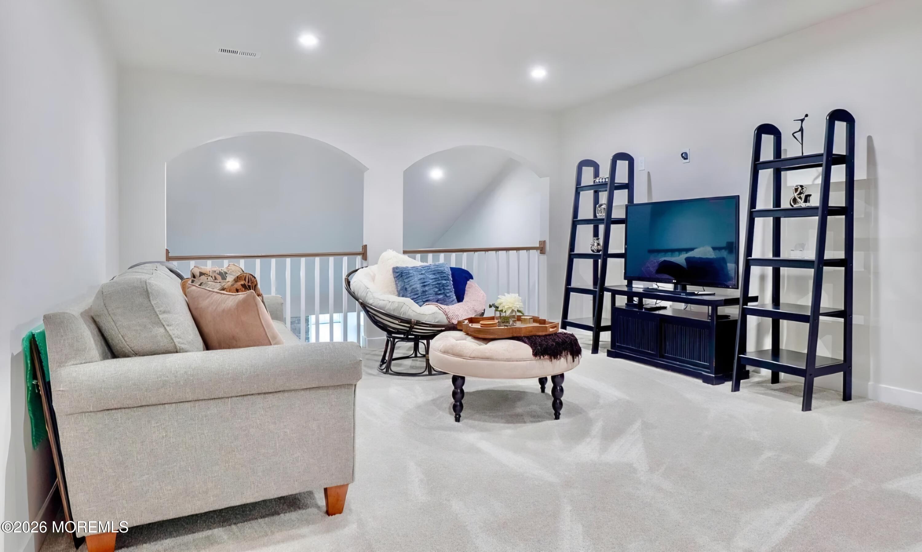 116 S Durham Drive 1219 Image 5